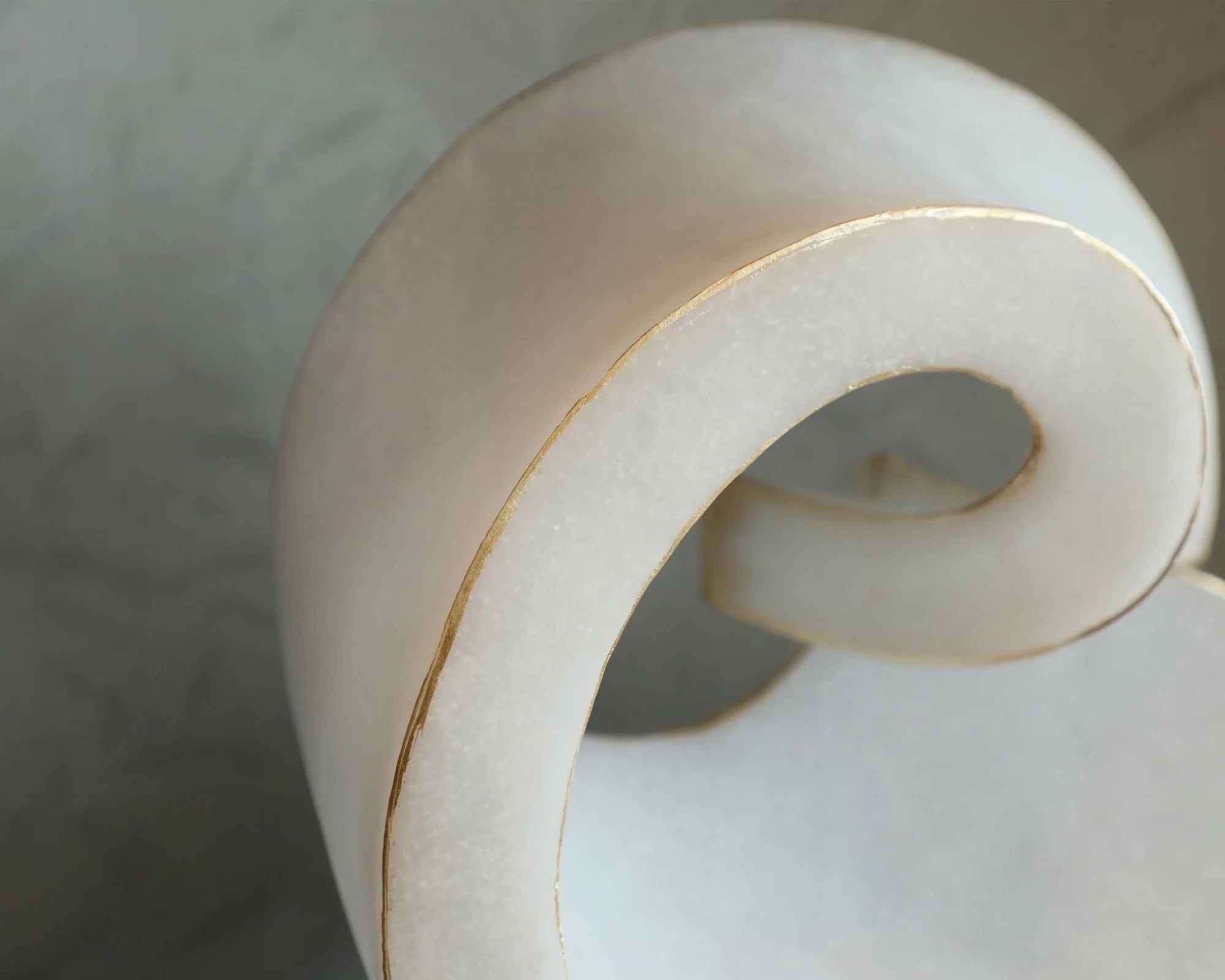 Basalto White & Black Marble Sculpture