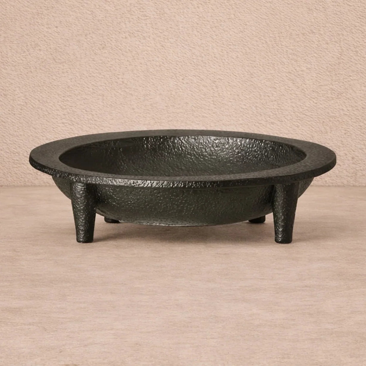 Siro Black Cement Decorative Plate