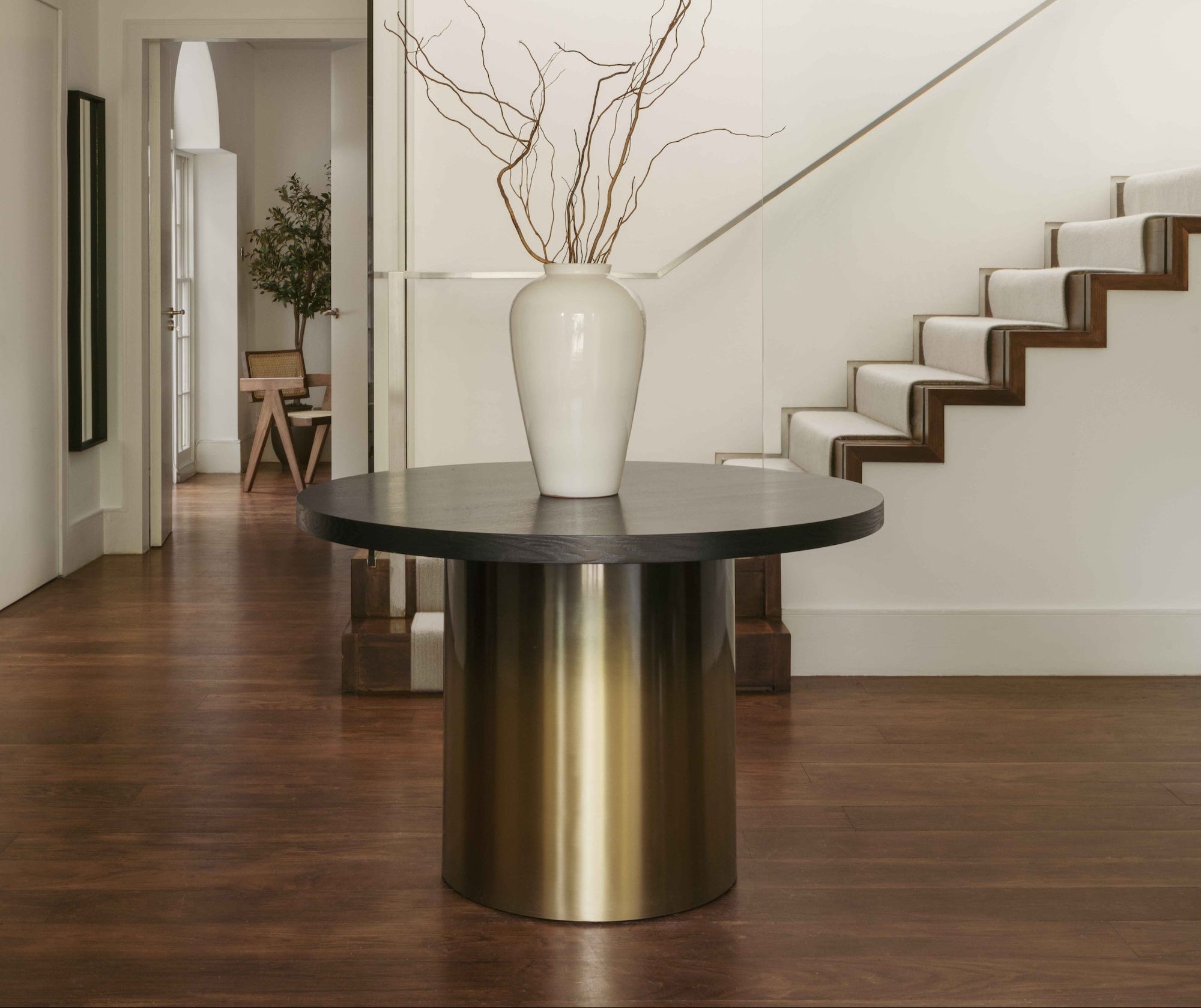 Dim Dining Table Small - Black & Gold Ombre