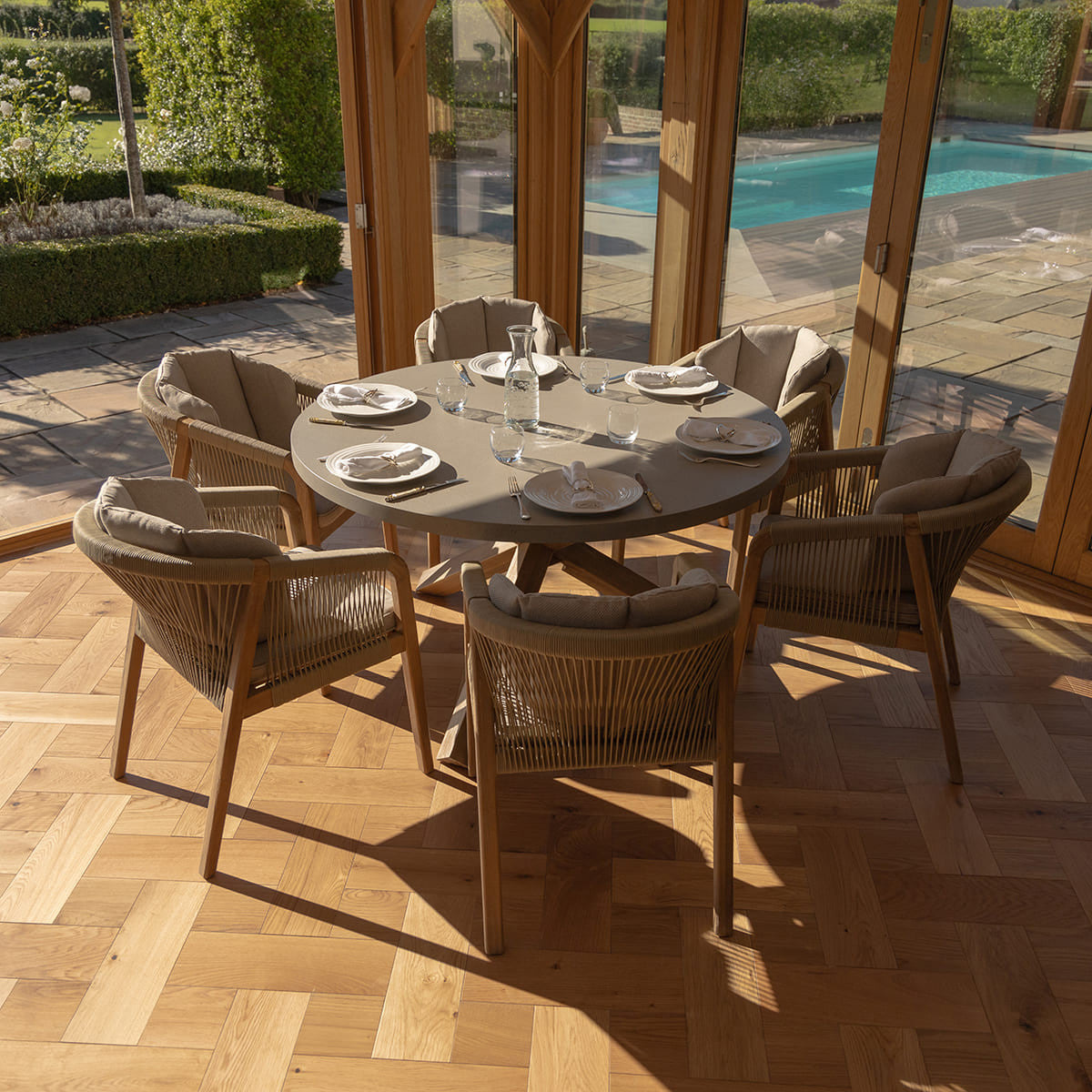 Maze Martinique Acacia Wood Light Brown Rope Outdoor Dining Set | 6 Seater