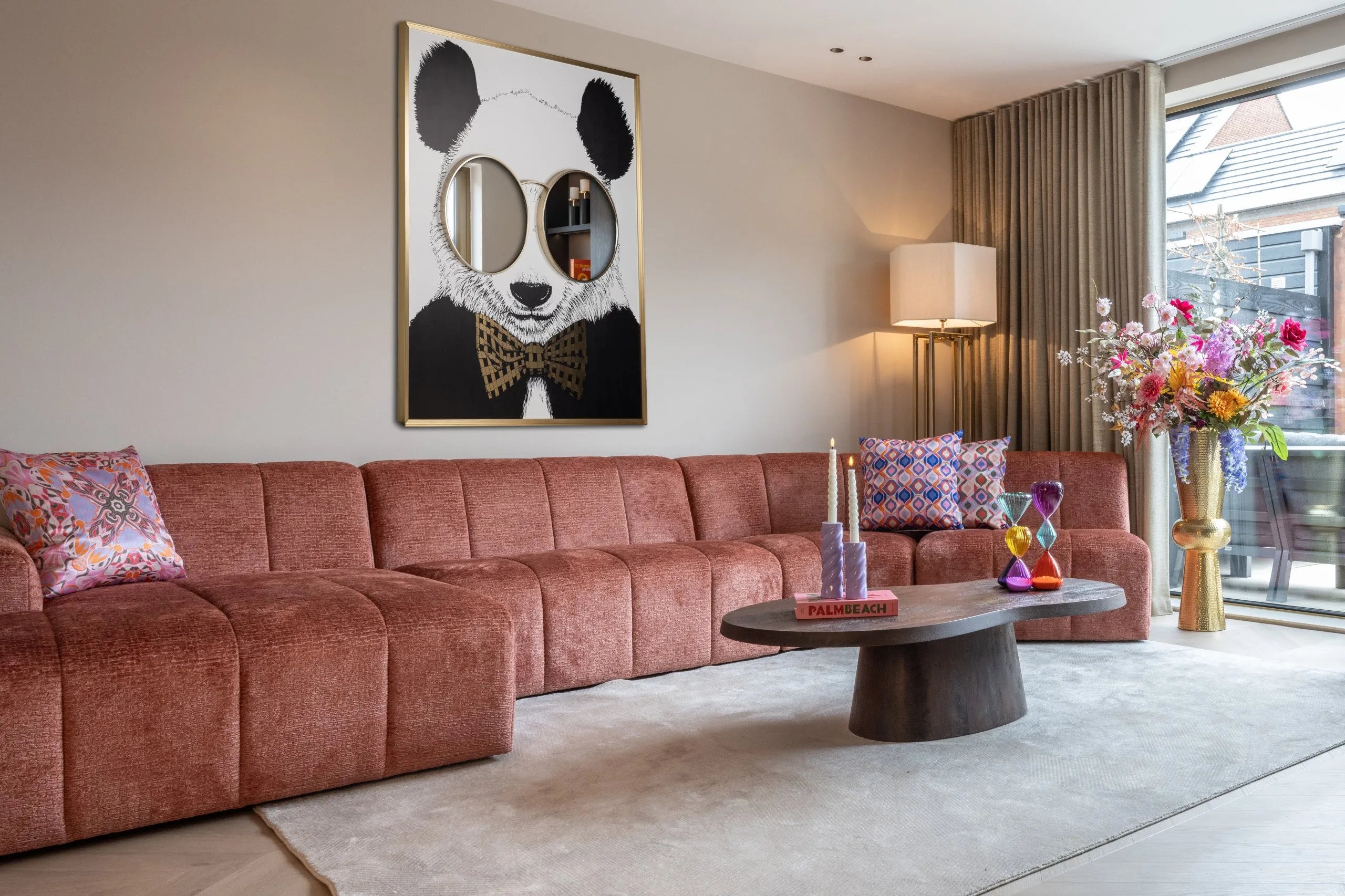 Richmond Interiors Jahla Hourglass