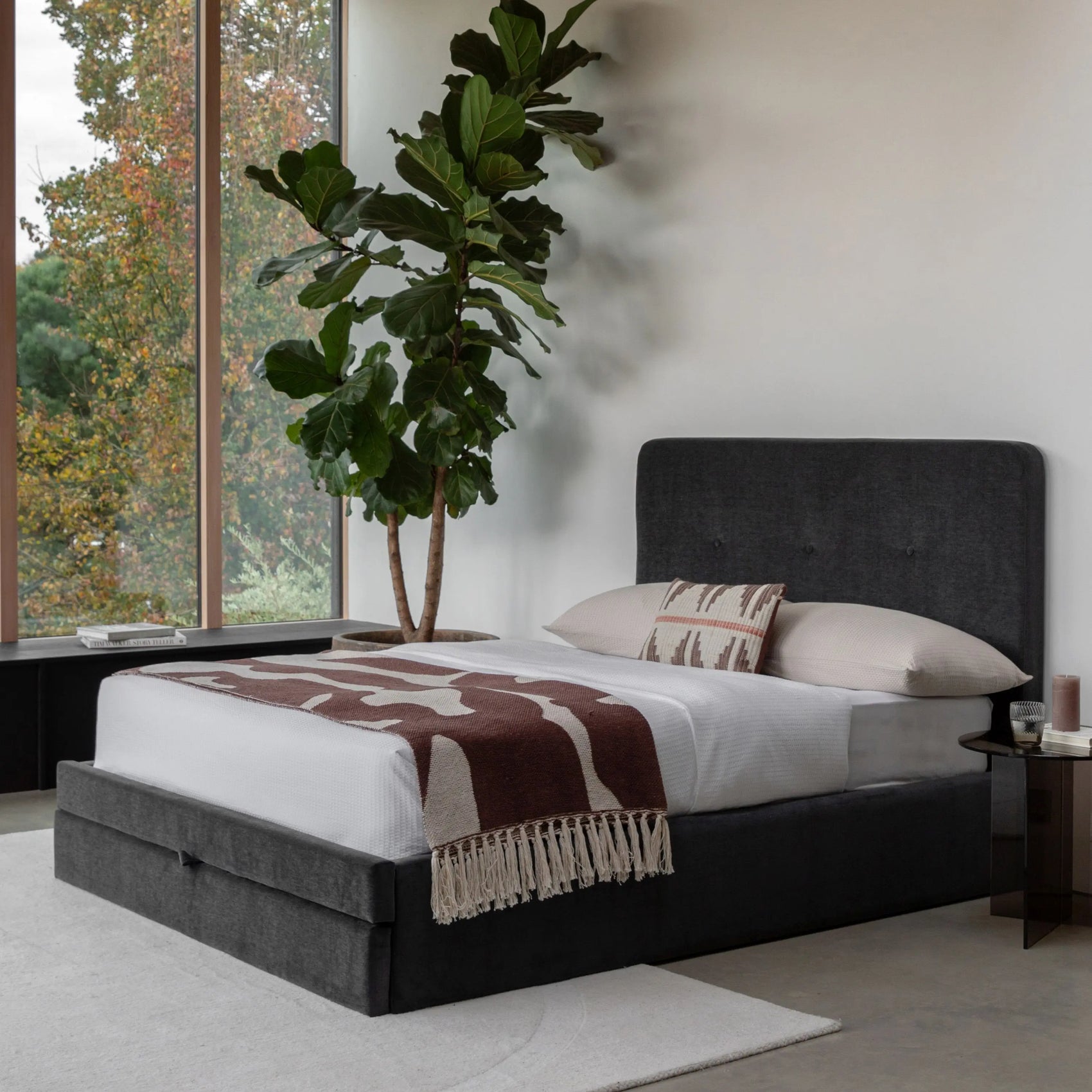 Alessi King Size Bed