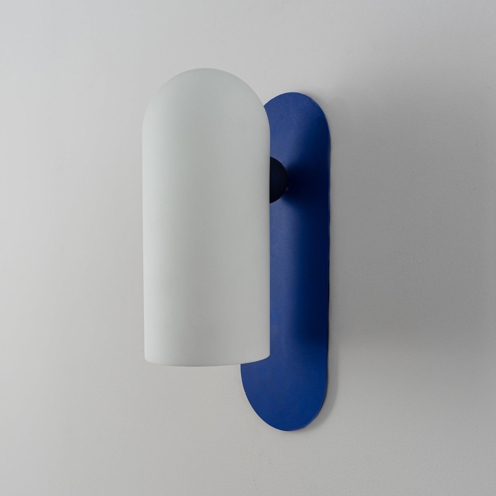 Schwung Odyssey Blue Santorini Wall Light | Medium