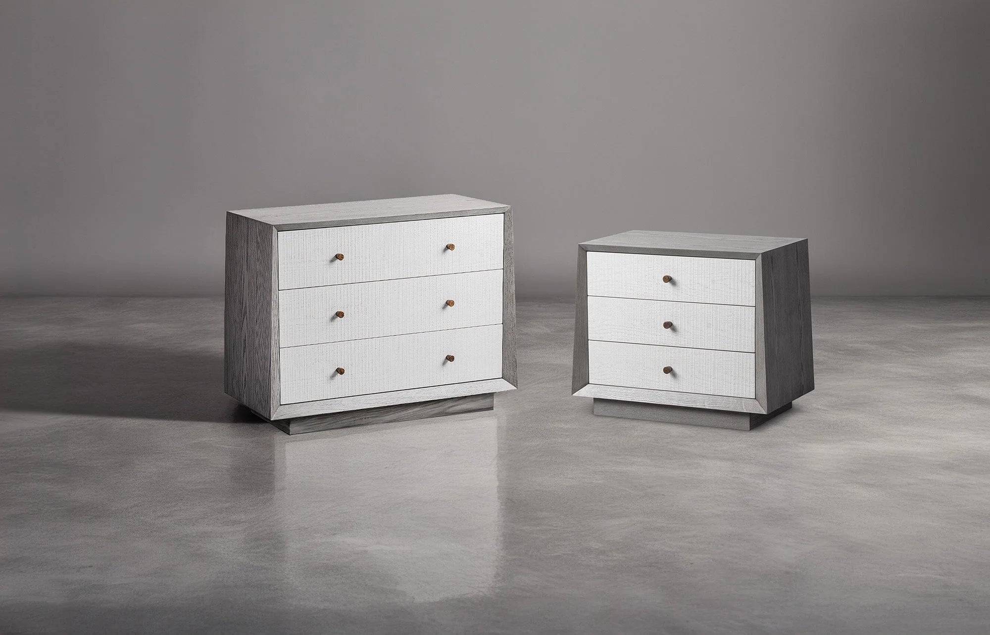 Otilia Silver Grey & Saw Cut Chest of Drawers