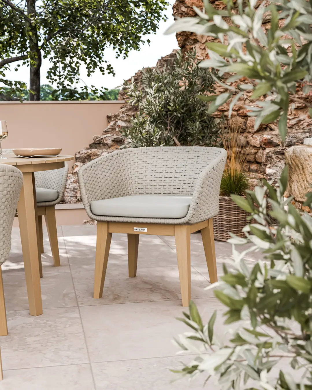 Bella 4 Seater Wood Round Sunray with Terrazzo Insert Dining Set with Tess Dusk Chairs