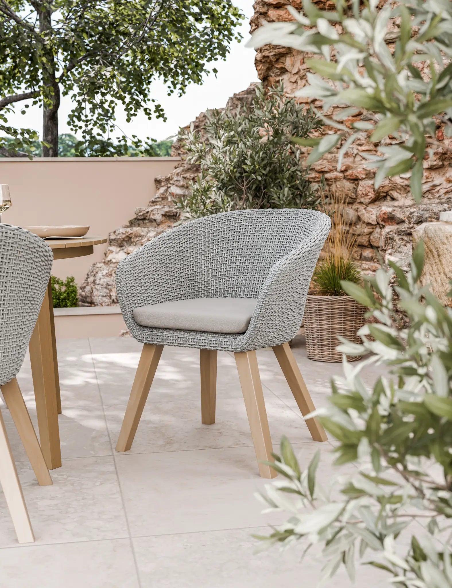 Bella 4 Seater Wood Round Sunray with Terrazzo Insert Dining Set with Sol Dining Chairs