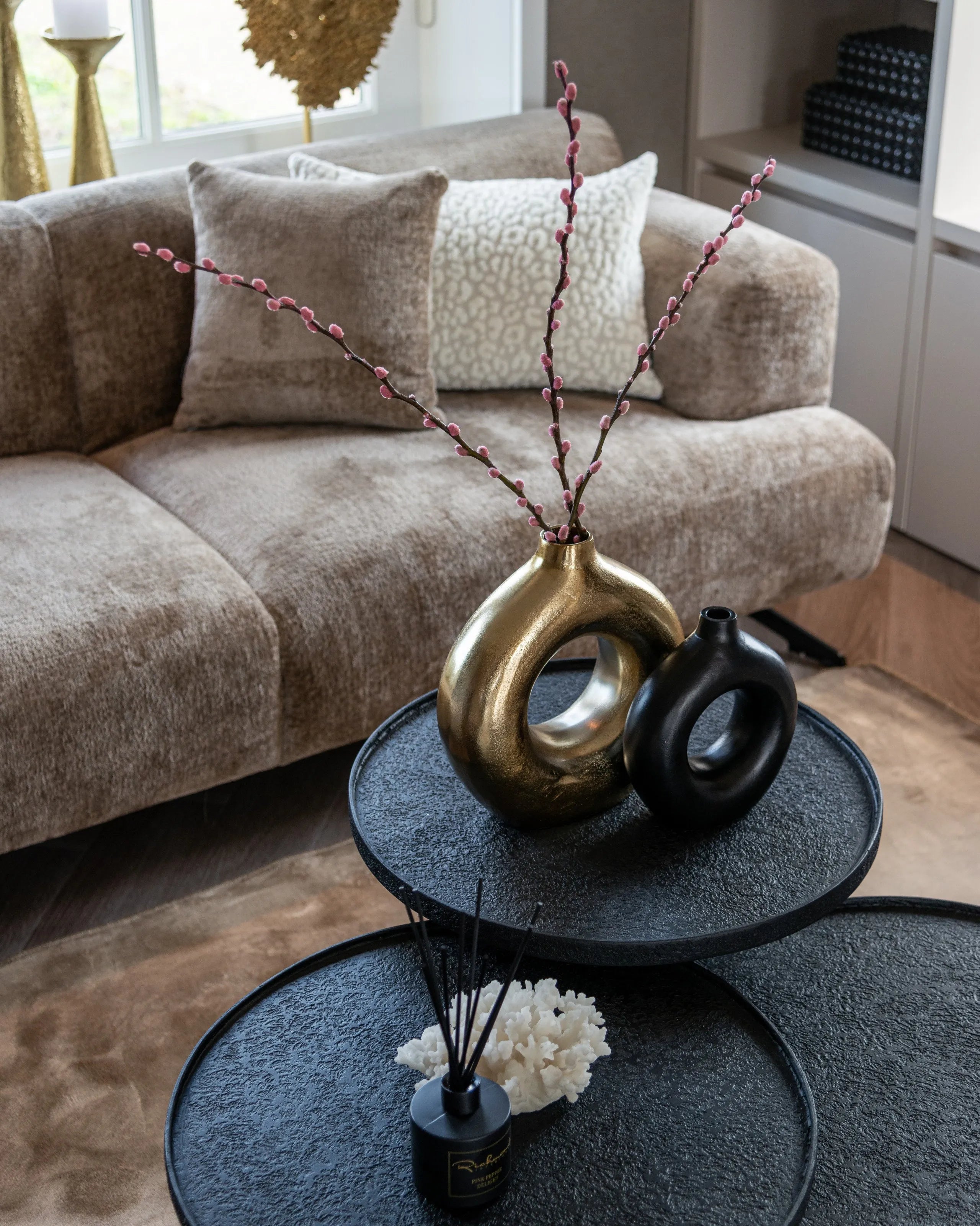 Richmond Interiors Felice Black Donut Vase