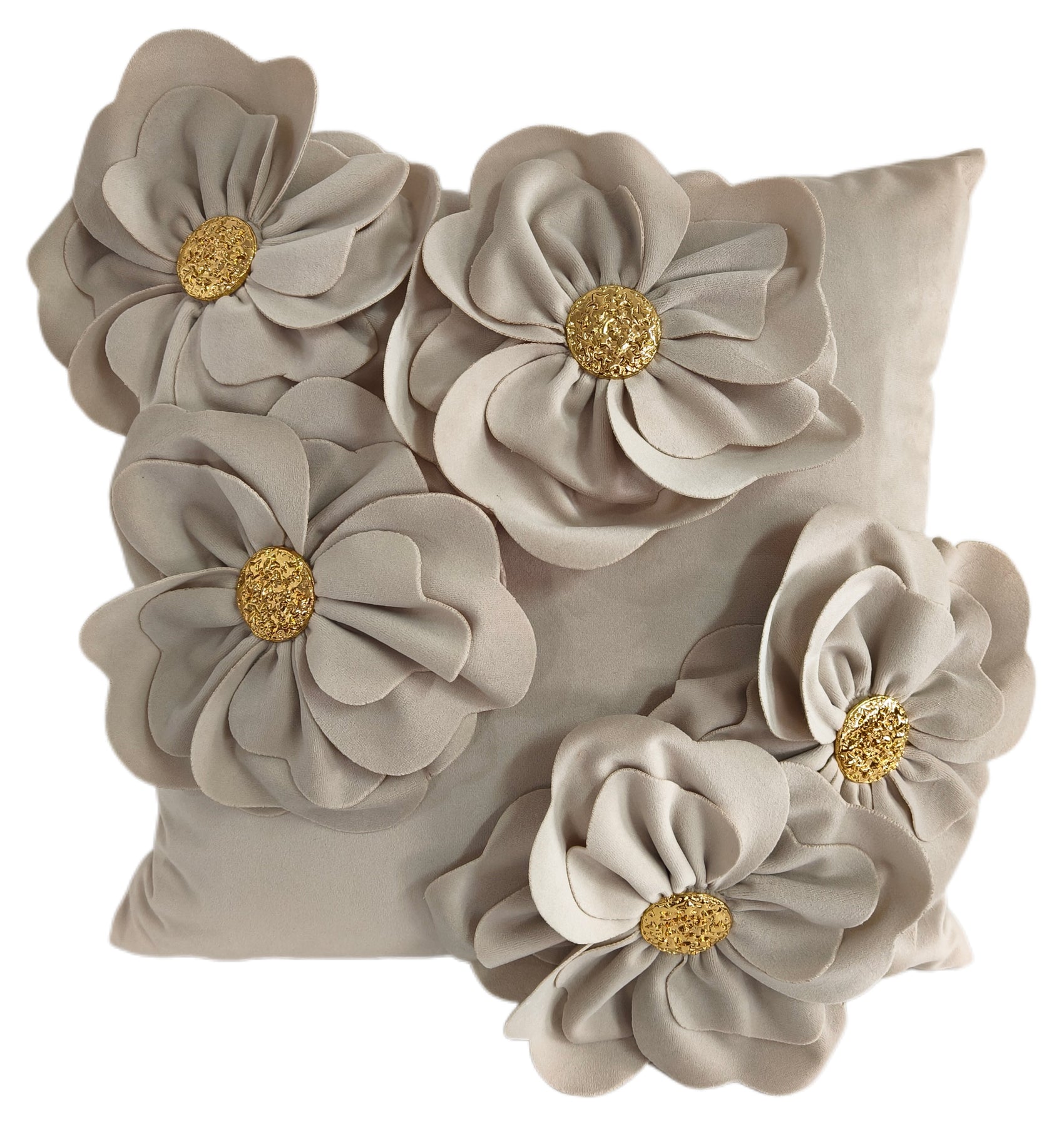 PM 3D FLORAL IVORY WITH GOLD METAL BUTTON 45X45