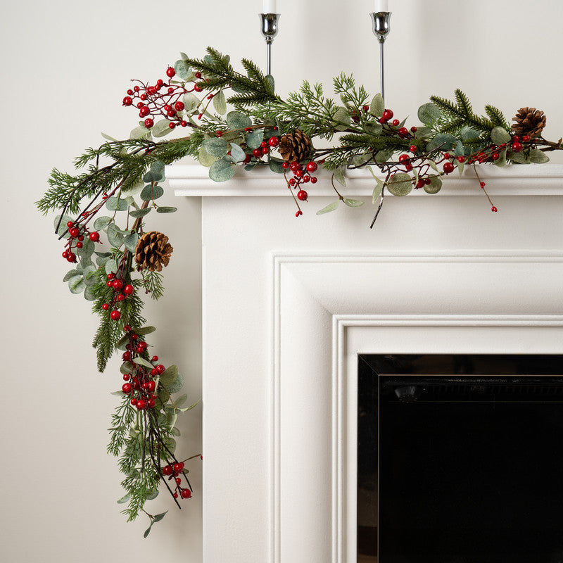 Red Berry & Eucalyptus Garland 150cm