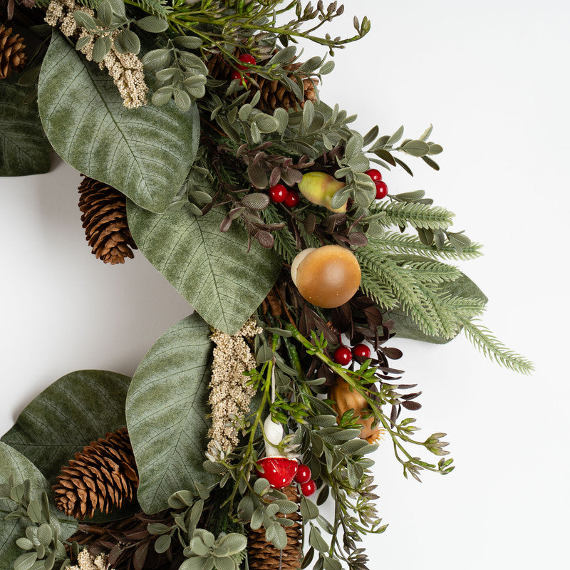 62cm Autumnal Wreath with Acorns & Toadstools