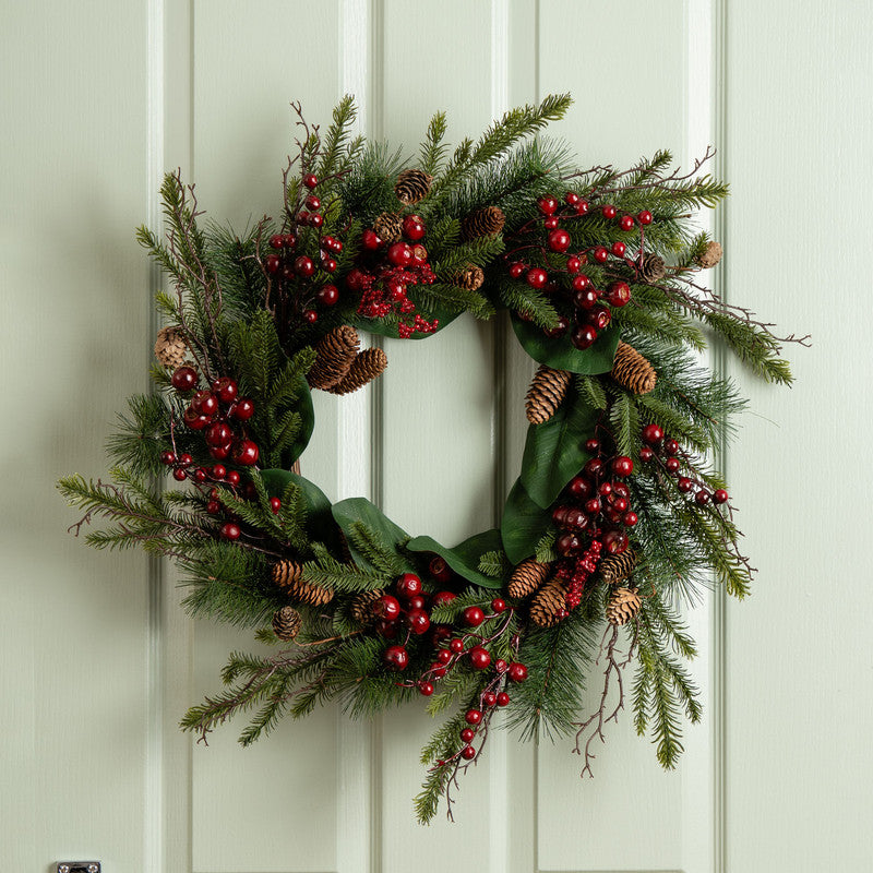 60cm Classic Red & Green Christmas Wreath
