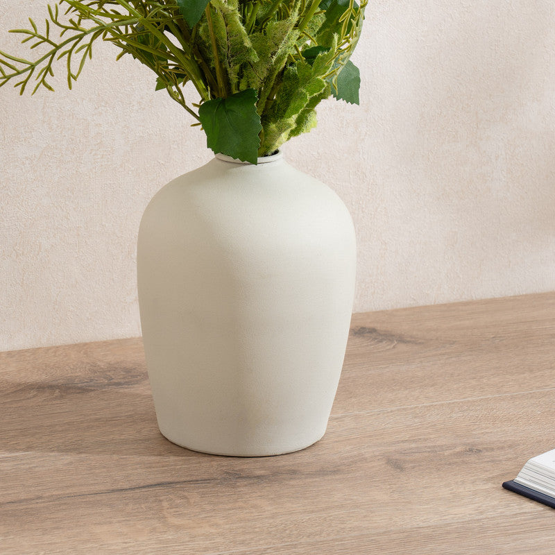 Off White Metal Vase 18cm