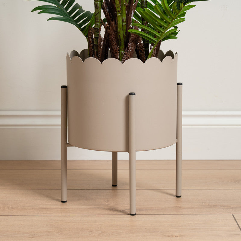 Beige Scallop Planter on Stand
