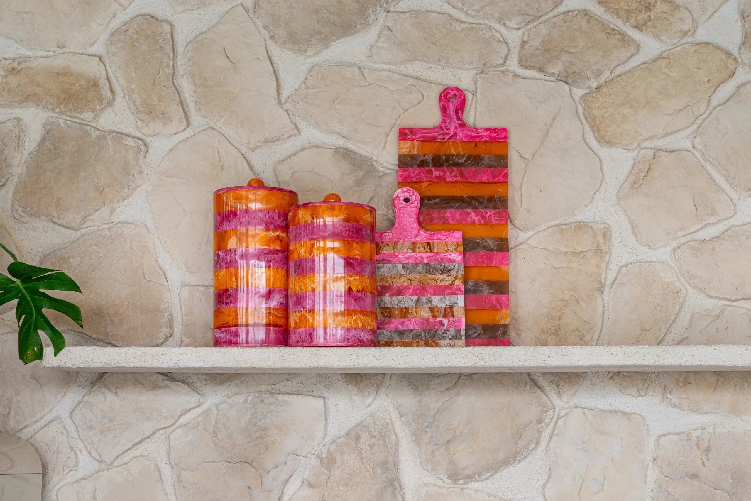 Richmond Interiors Cindy Pink/Orange Resin Serving Board Small