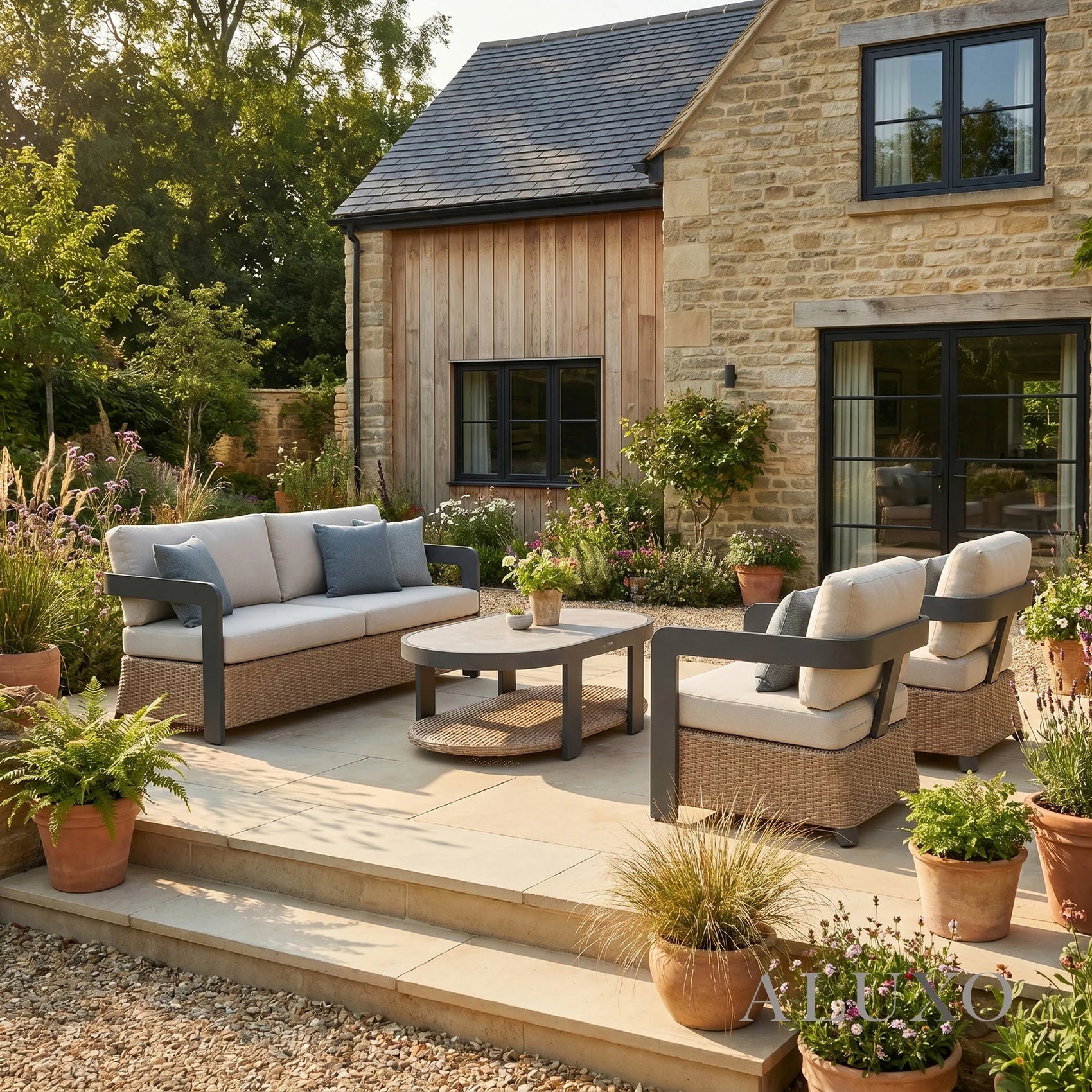 Selene Outdoor Lounge Set - Wicker - 5 Seater