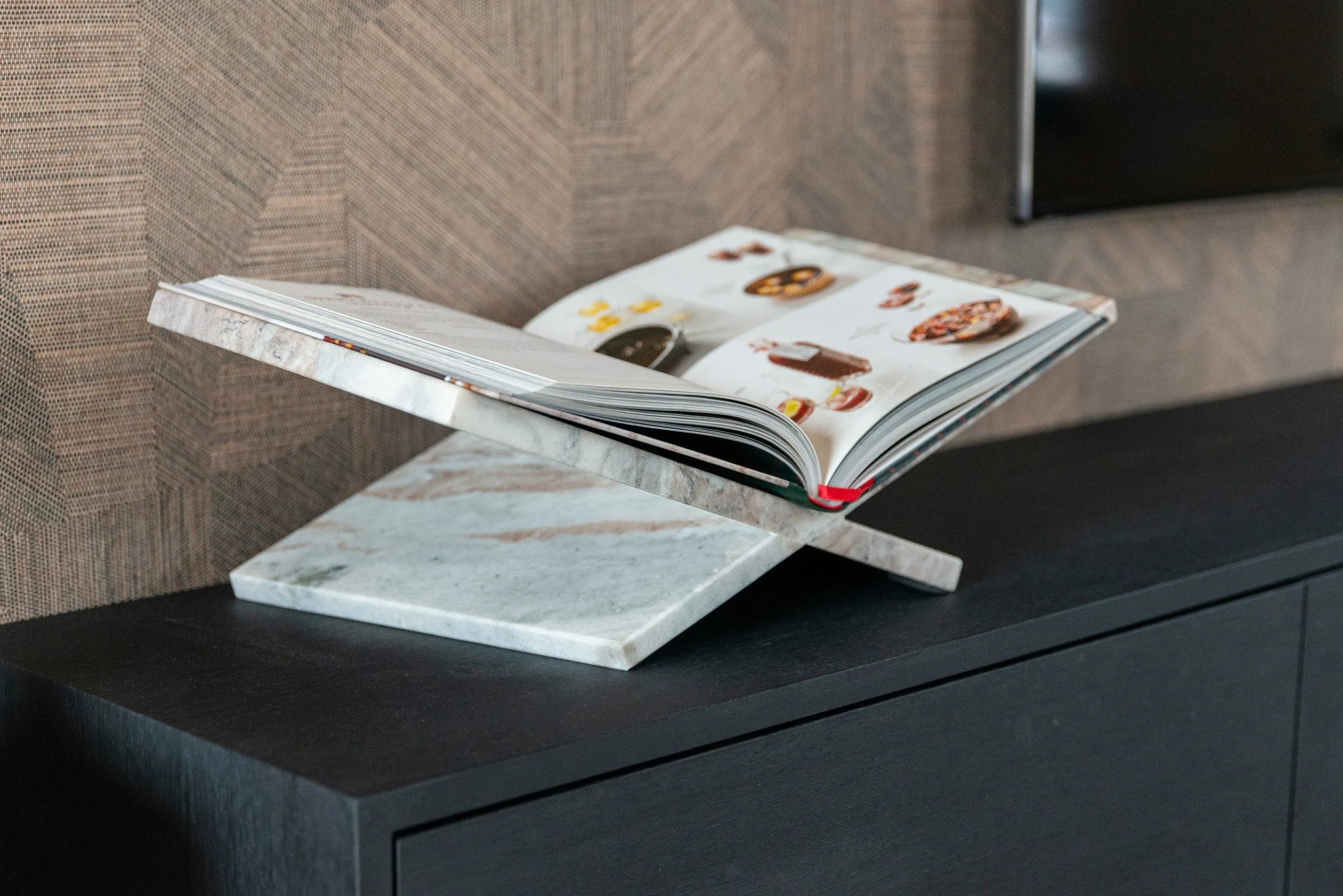 Richmond Interiors Belicia Blush Beige Marble Bookstands