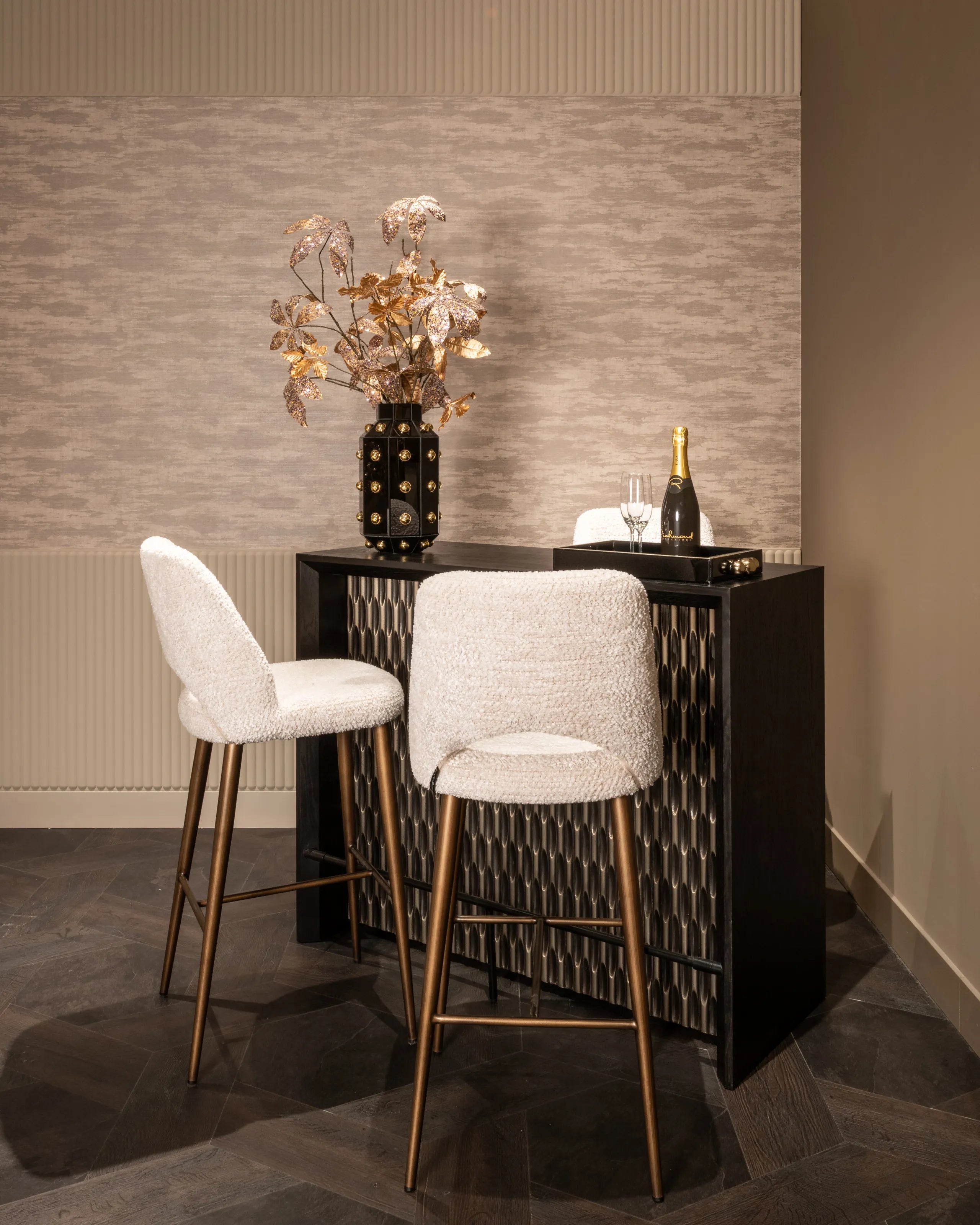 Richmond Interiors Justa Black Vase