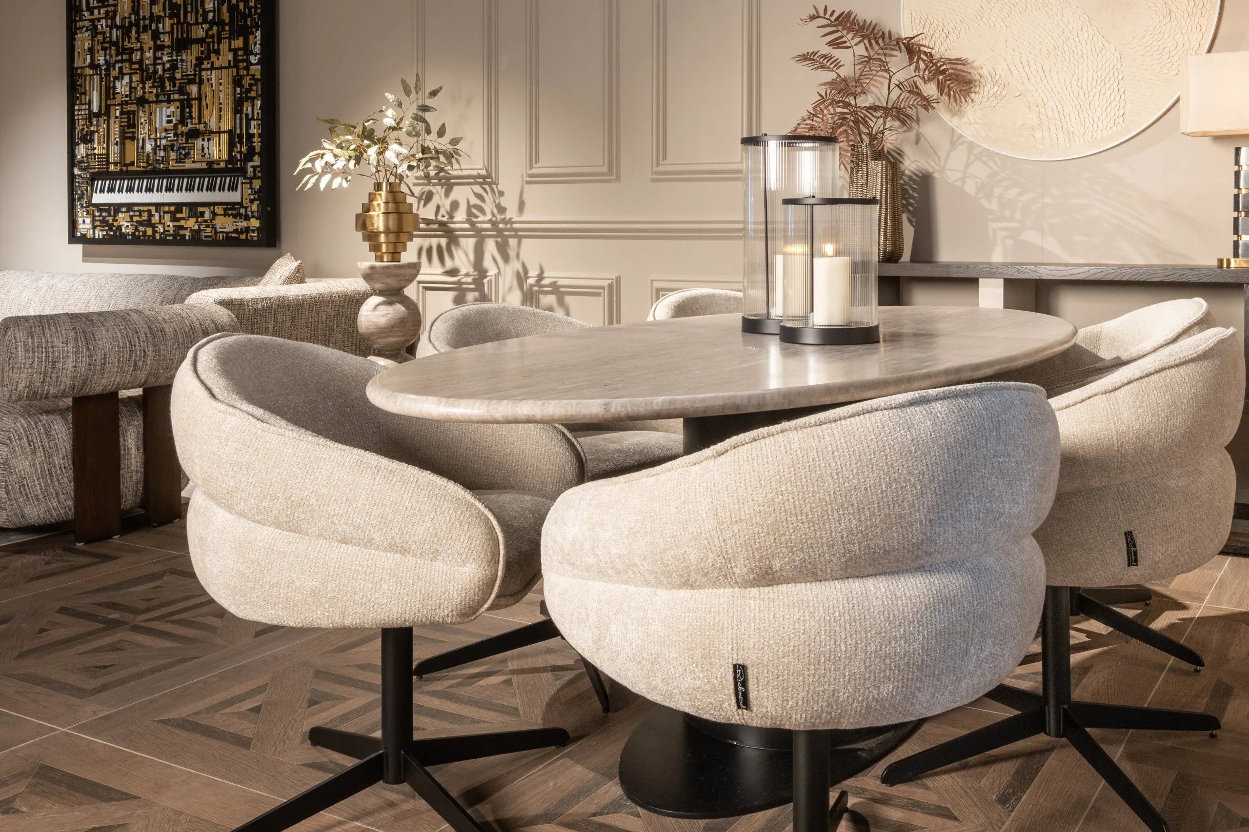 Richmond Interiors Flow White Shells Round Wall Art