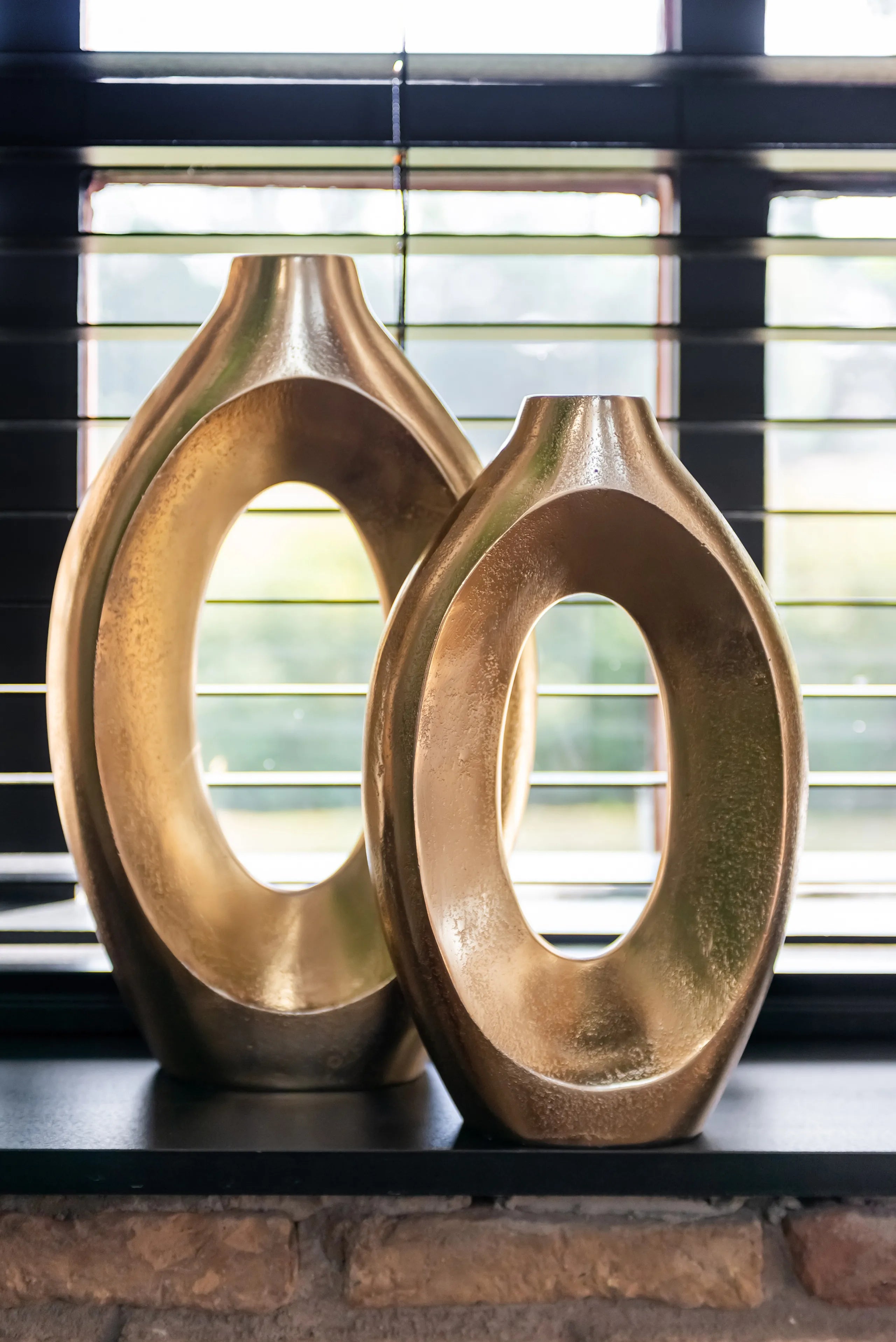 Richmond Interiors Alma Brushed Gold Donut Vase Small