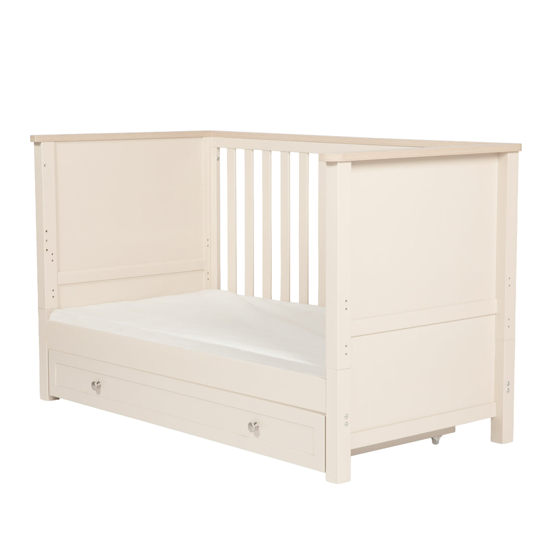 Wanderer Cot Bed Cashmere and Oak