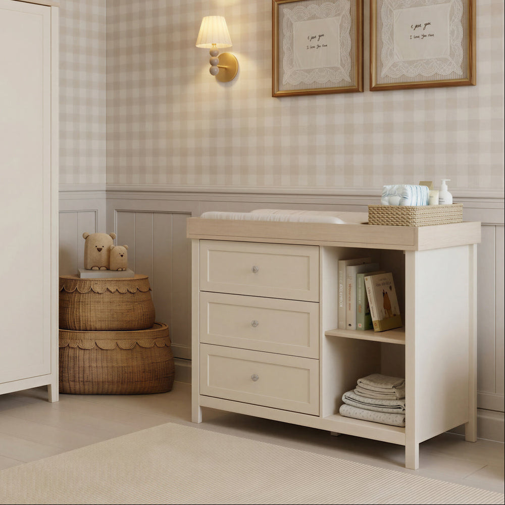 Wanderer Changing Unit Cashmere and Oak lifestyle