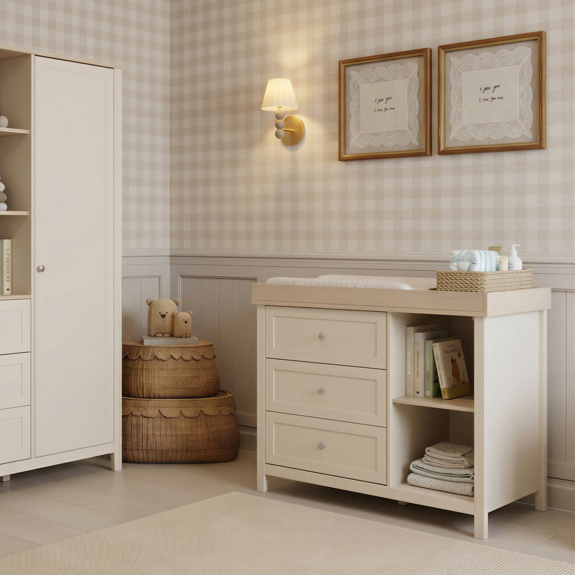 Wanderer Cashmere & Oak Wood Changing Unit