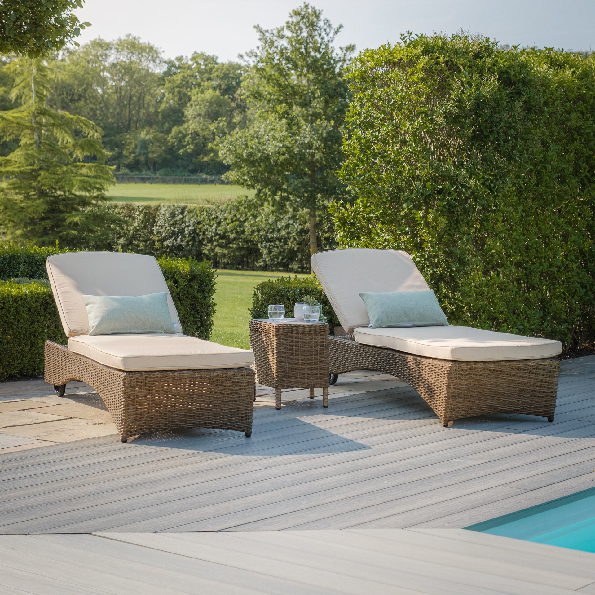Winchester Sunlounger Set - Ceramic Glass
