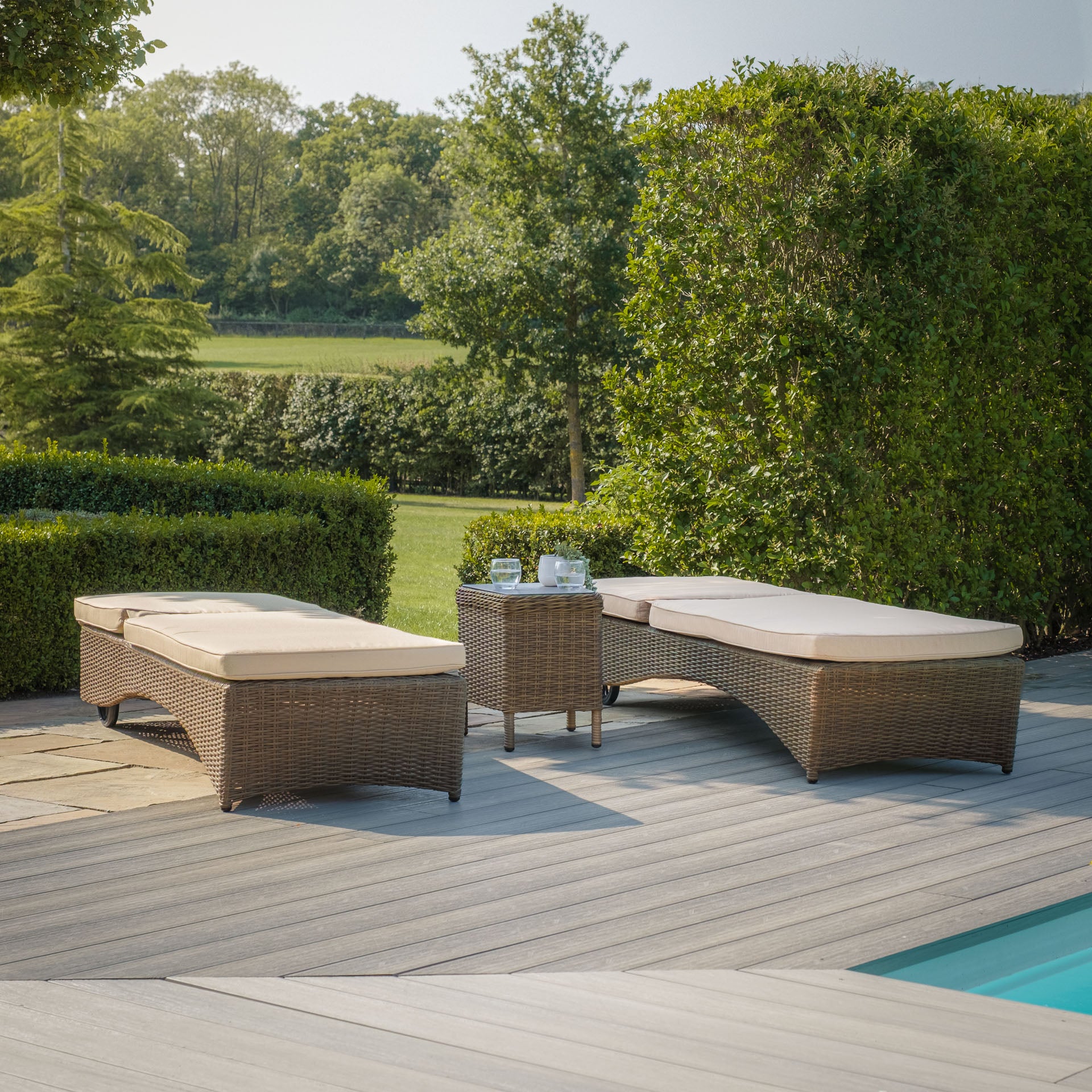 Winchester Sunlounger Set - Ceramic Glass