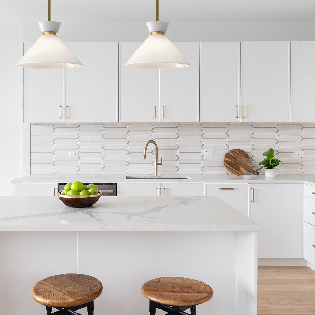 Merton Single Pendant Light - Gold