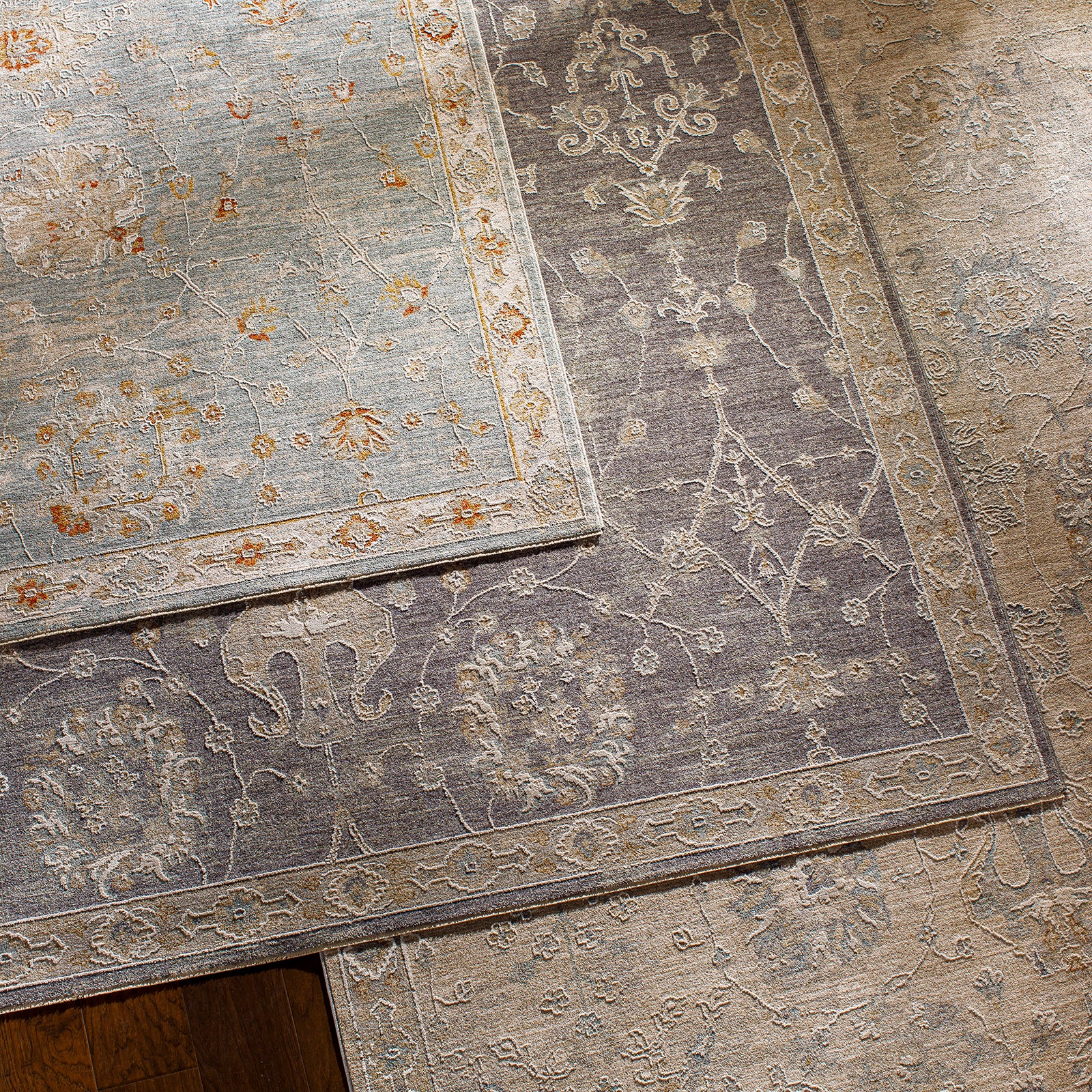 Avant Garde Vintage Traditional Charcoal & Grey Polyester & Polypropylene Rug 200x290cm - styled detail