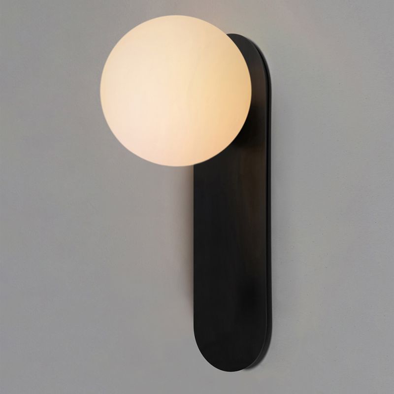 Schwung Adrion Globe Wall Light | Large