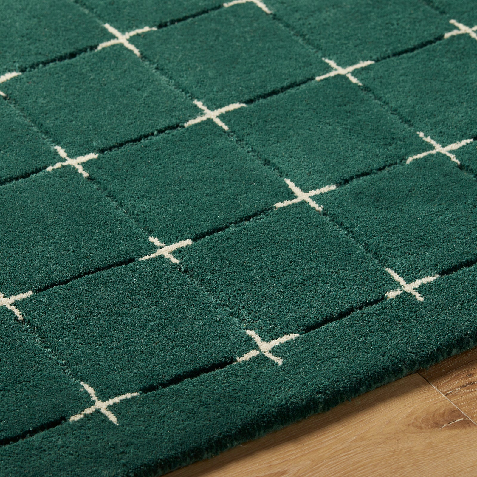 Brook Modern Wool Modern Green & Dark Green Rug 152x229cm - texture detail
