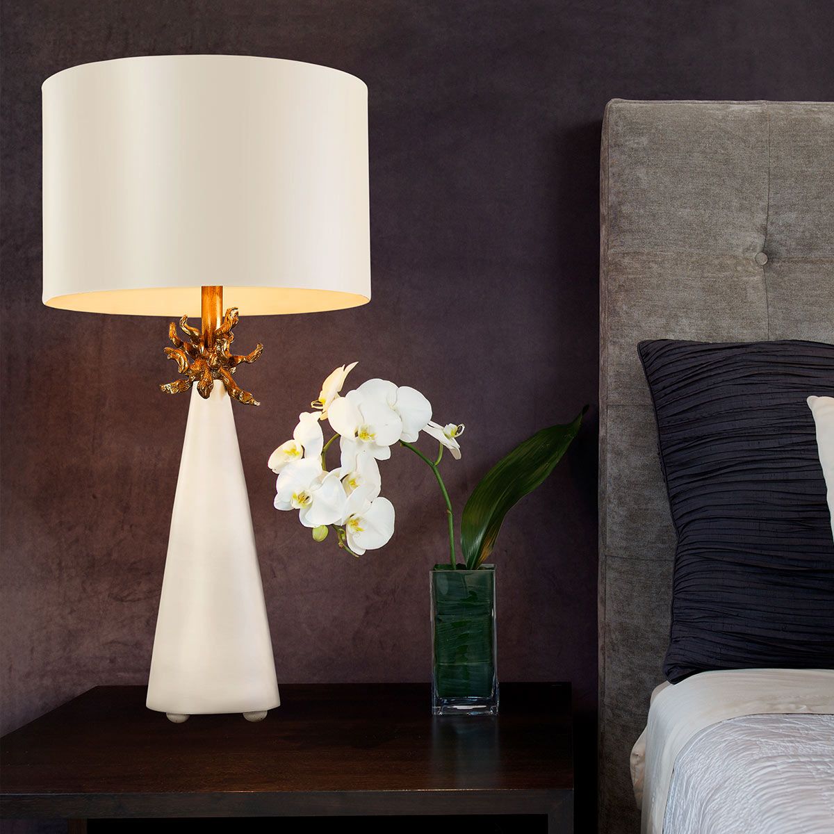 Neo Table Lamp - White & Gold