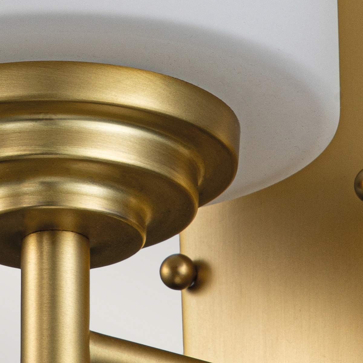 Palmer Single Wall Light - Brass