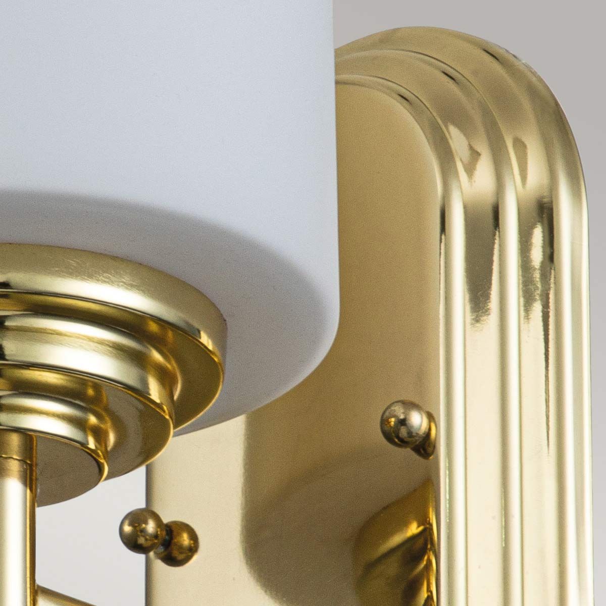 Palmer Single Wall Light - Brass