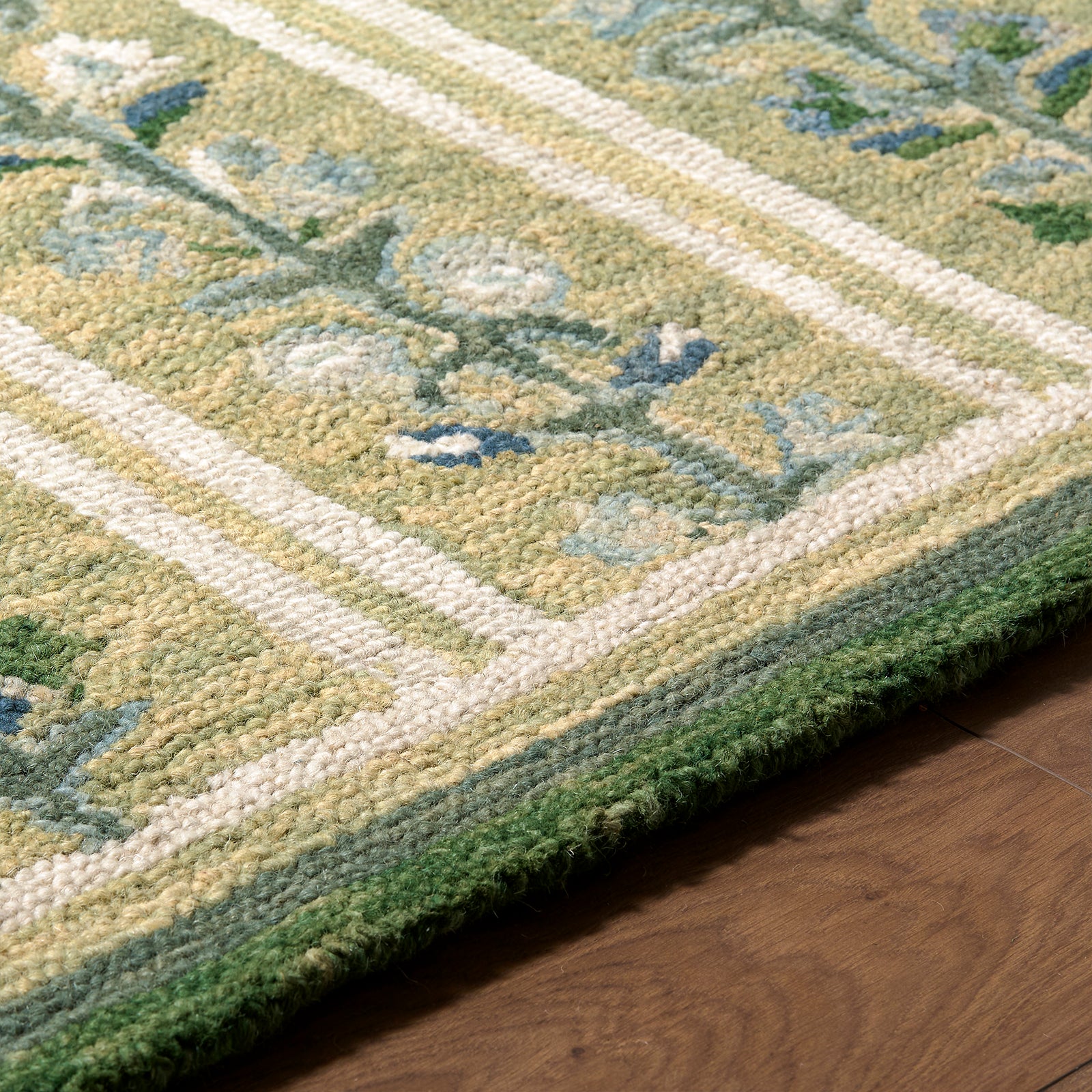 Fairfax Global Wool Global Green & Emerald Rug 153x219cm - texture detail