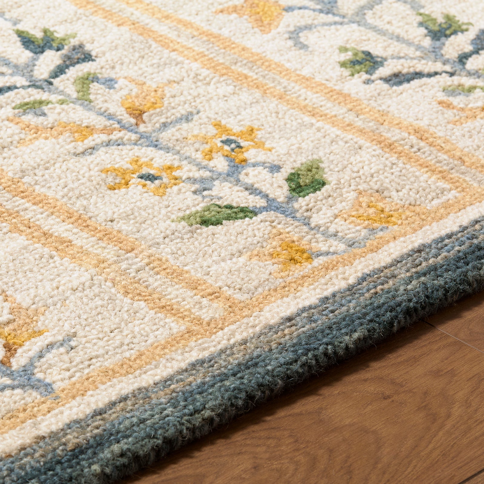 Fairfax Global Wool Global Beige & Ivory Rug 153x219cm - texture detail