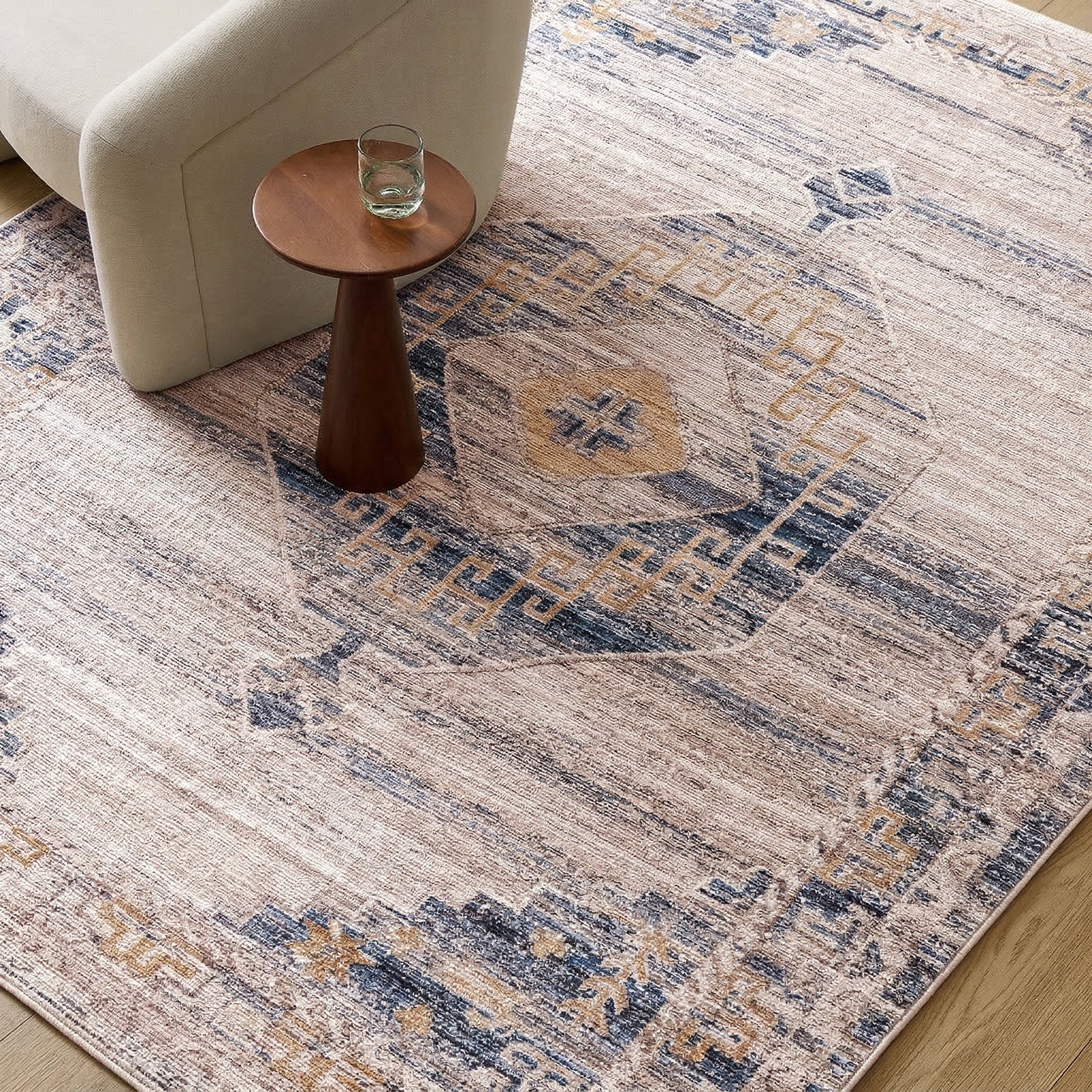 Fifth Avenue Vintage Traditional Boho Fringe Grey & Light Grey & Off White Polypropylene & Polyester Rug 152x225cm - styled detail