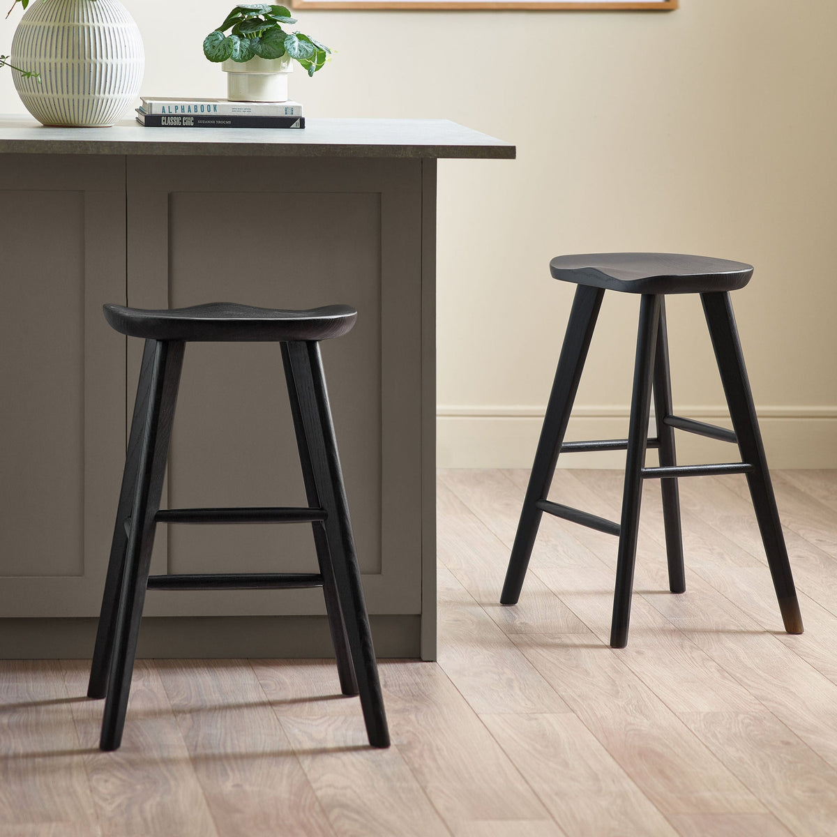 Alton Black Solid Oak Wood Bar Stool