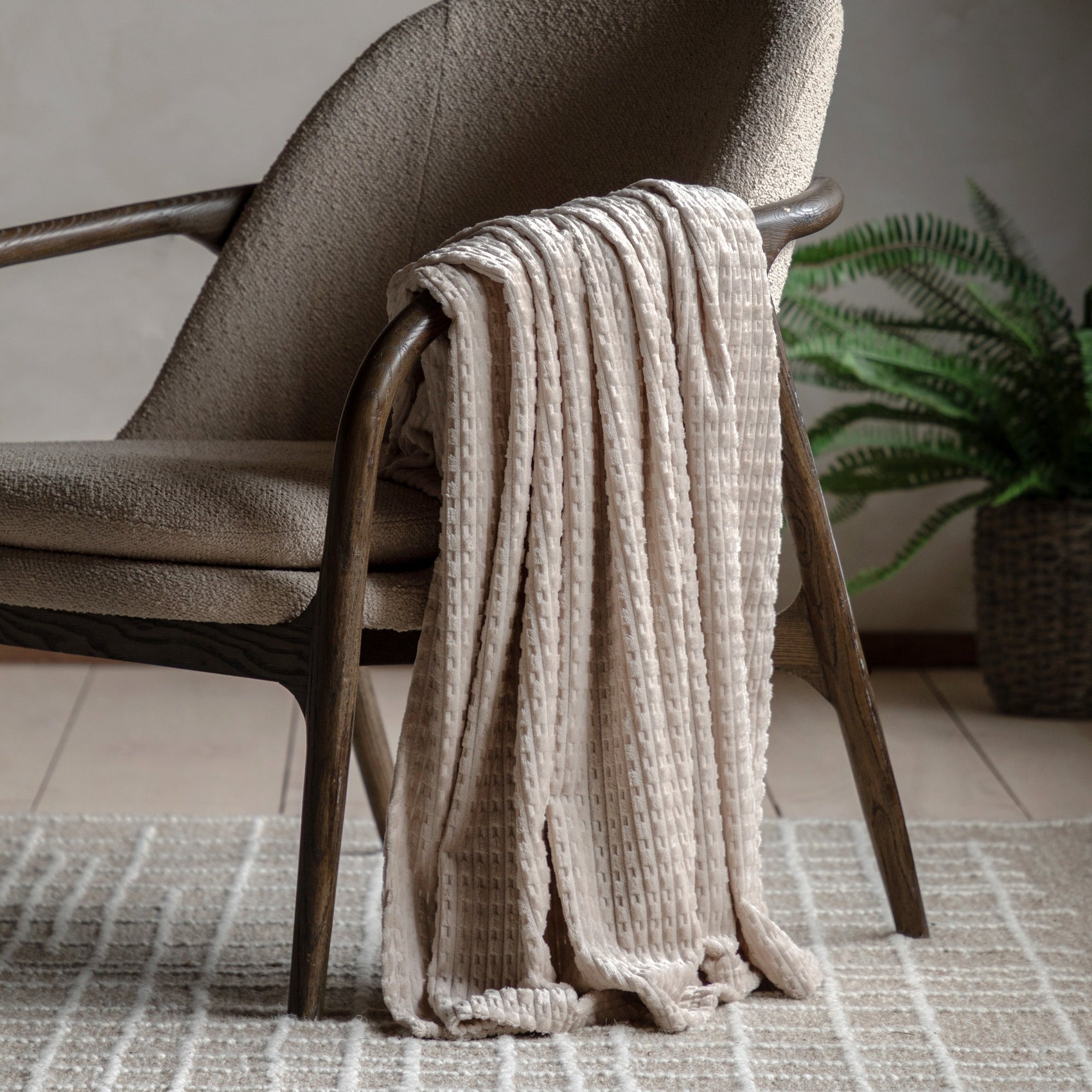 Velluna Flannel Taupe Throw