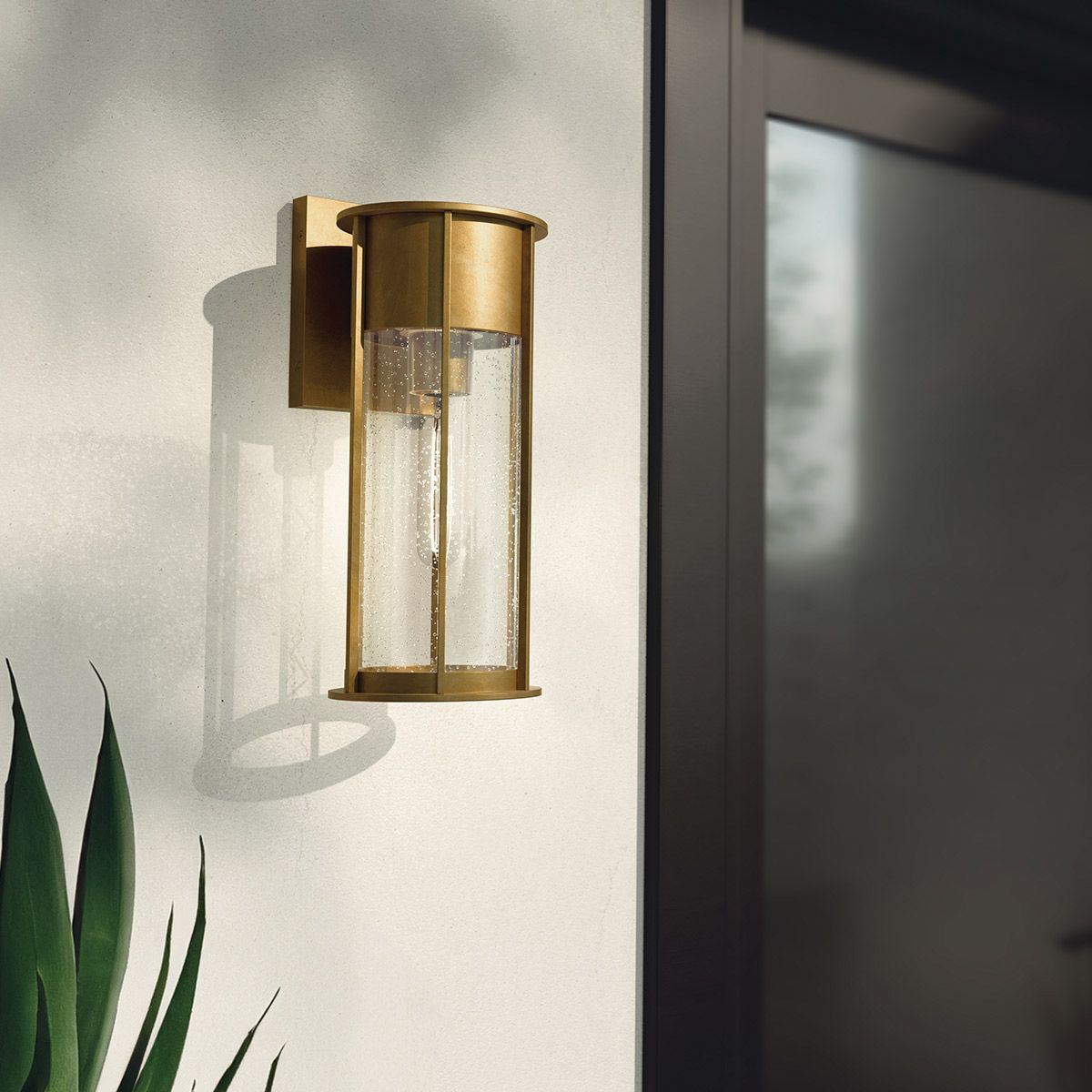 Oldfield Single Medium Wall Lantern - Brass