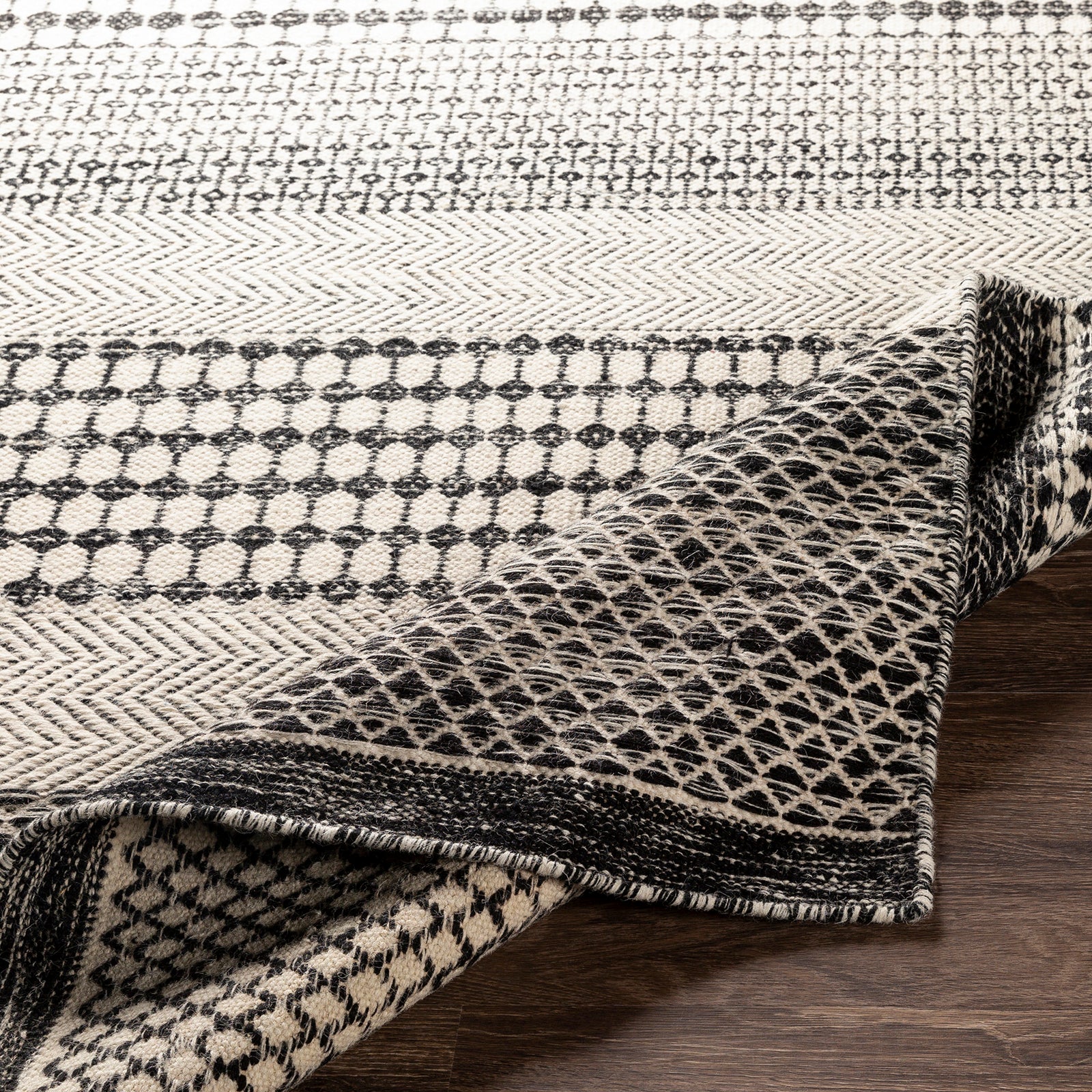 Mardin Global Wool Global Black & Beige Rug 183x275cm - folded detail