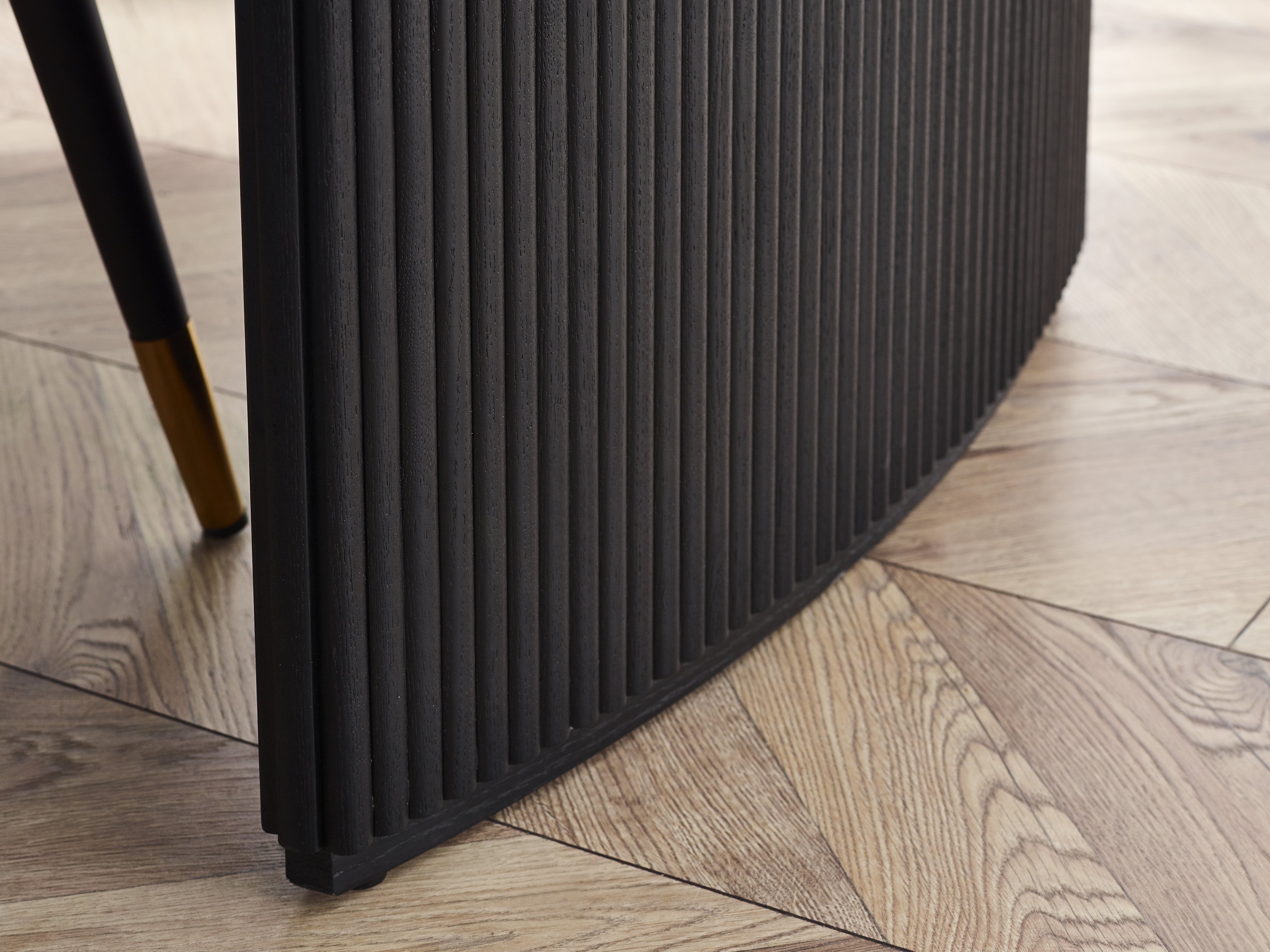 Como Reeded Black Wood Extending Dining Table | 4-6 Seater
