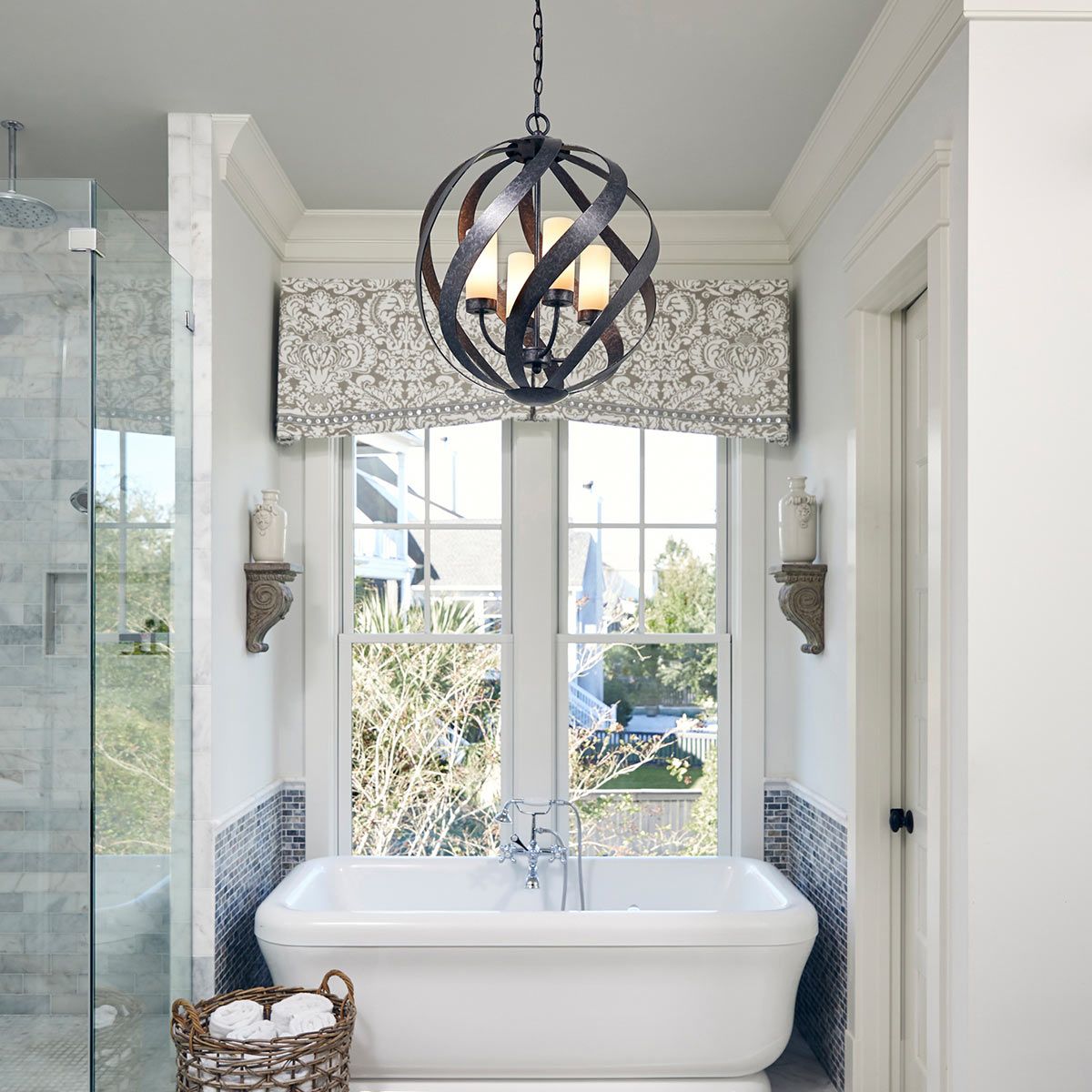 Quintiesse - Blacksmith 4 Light Outdoor Chandelier - Black