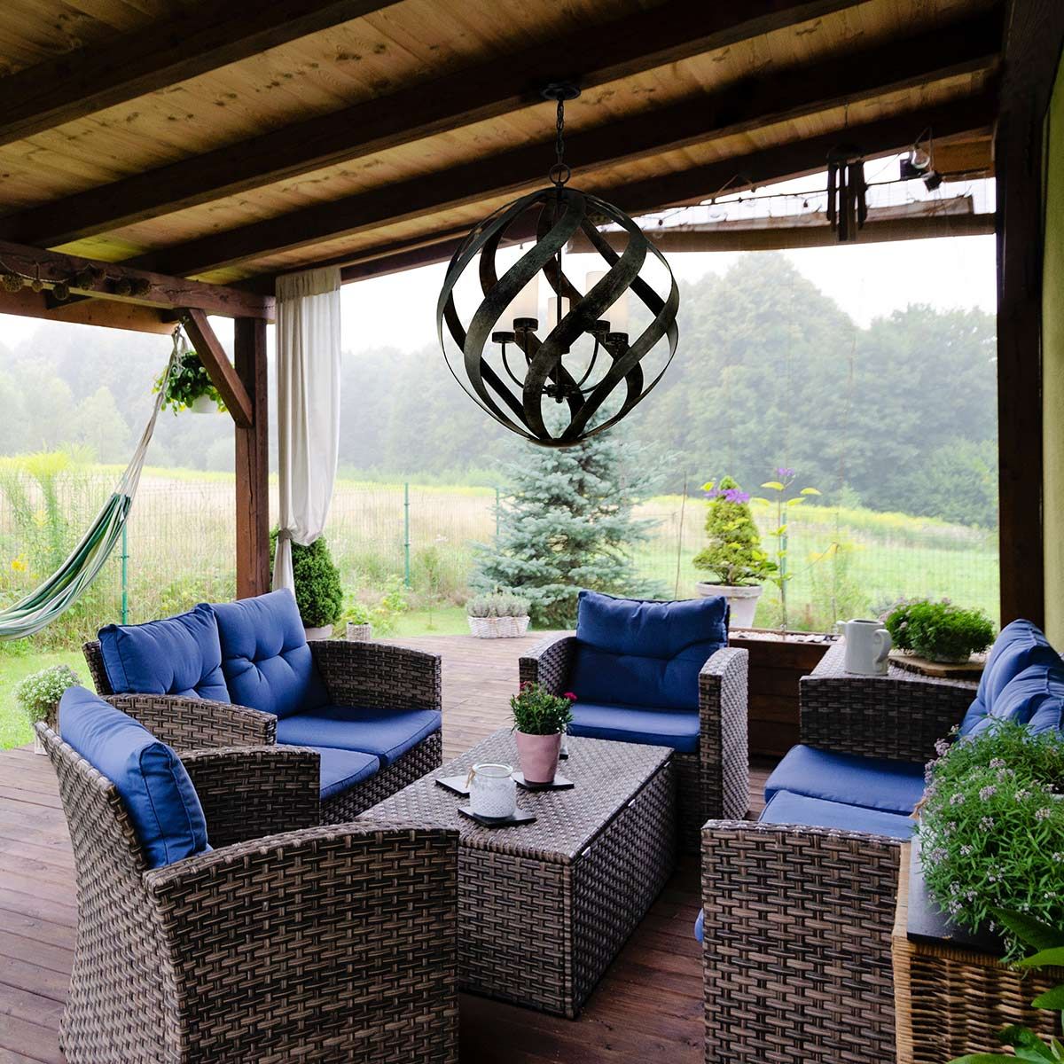 Quintiesse - Blacksmith 5 Light Outdoor Chandelier - Black