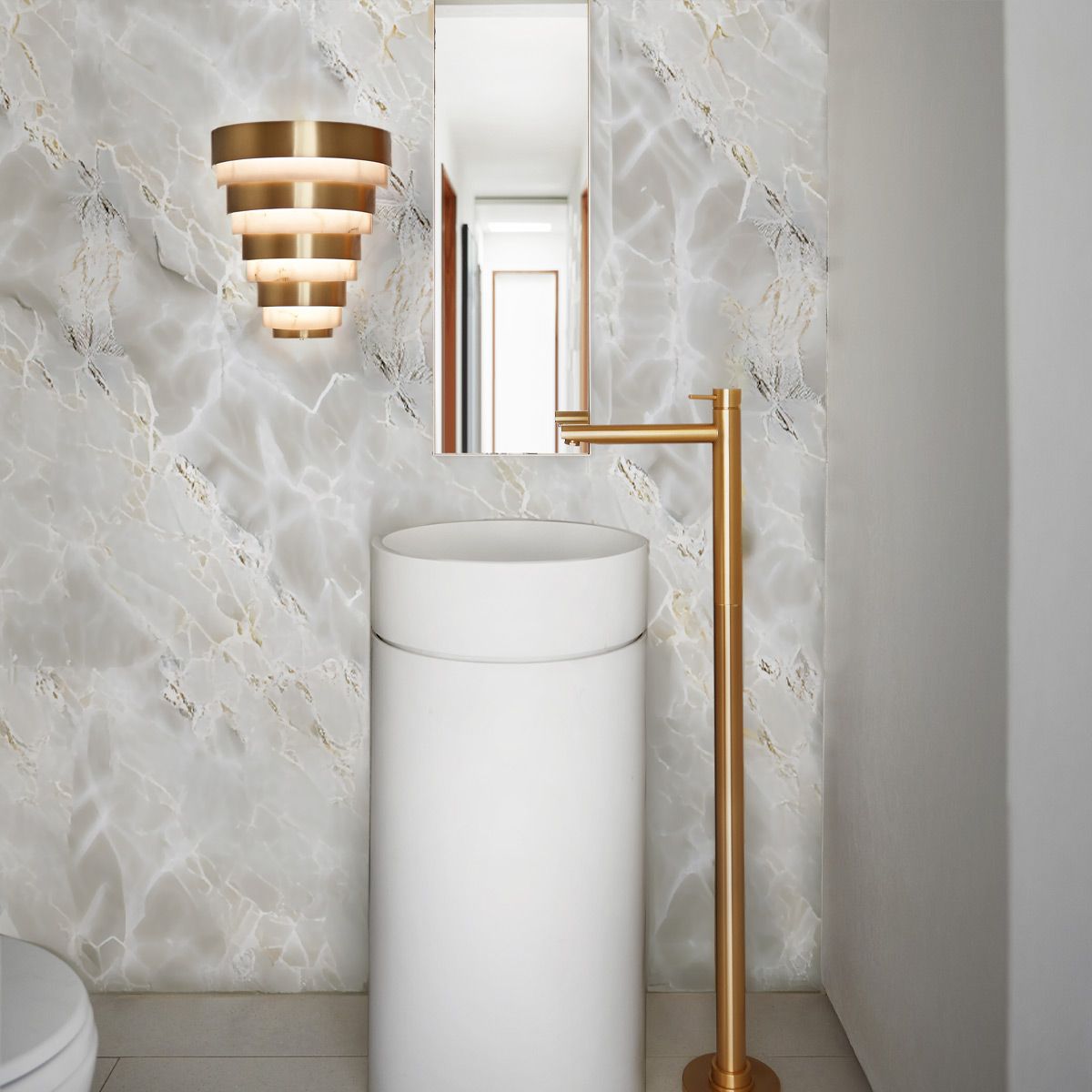 Quintiesse - Echelon LED Wall Light - Brass