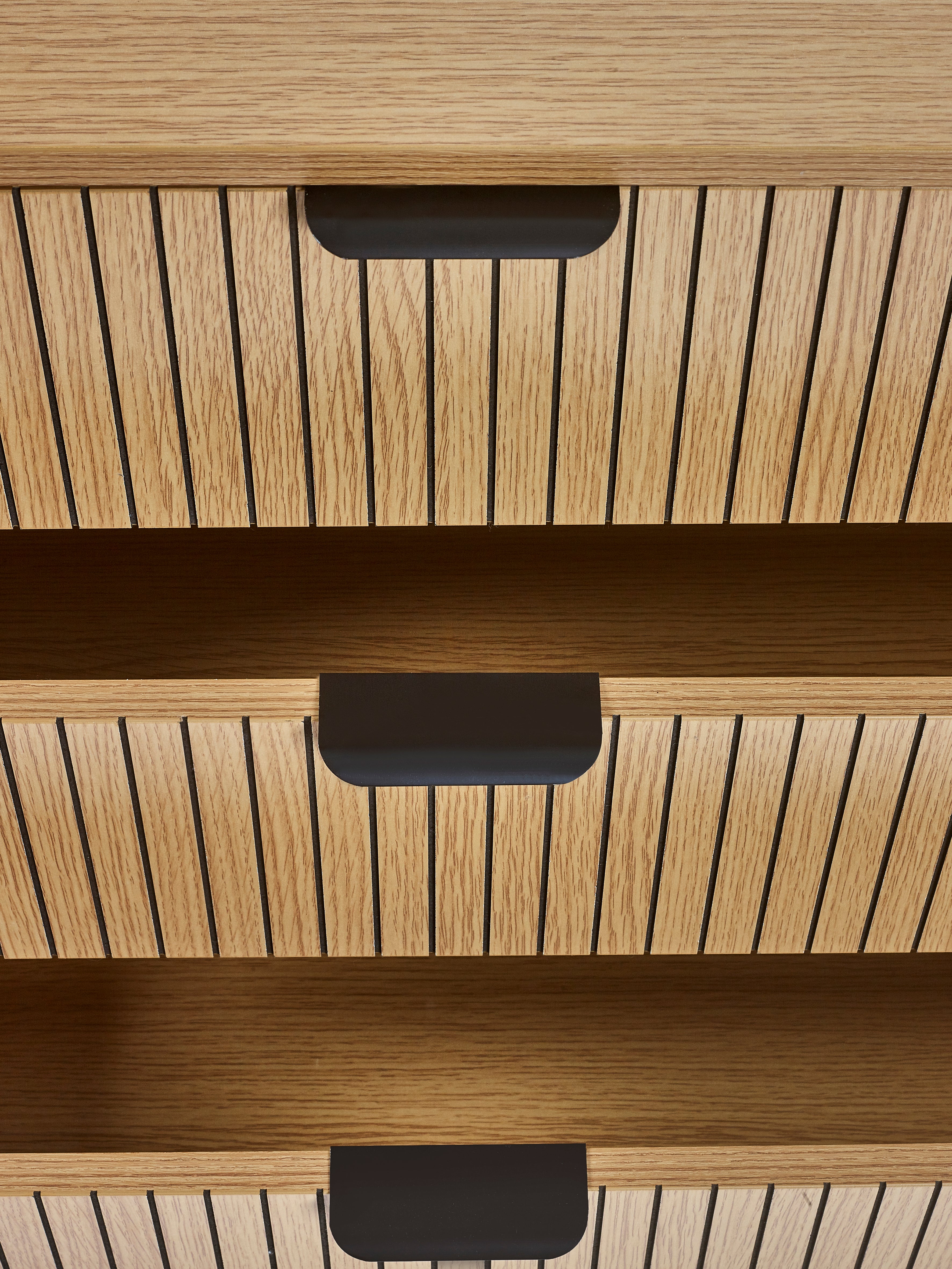 Arya Slatted Oak Wood Chest of Drawers | 6 Drawers