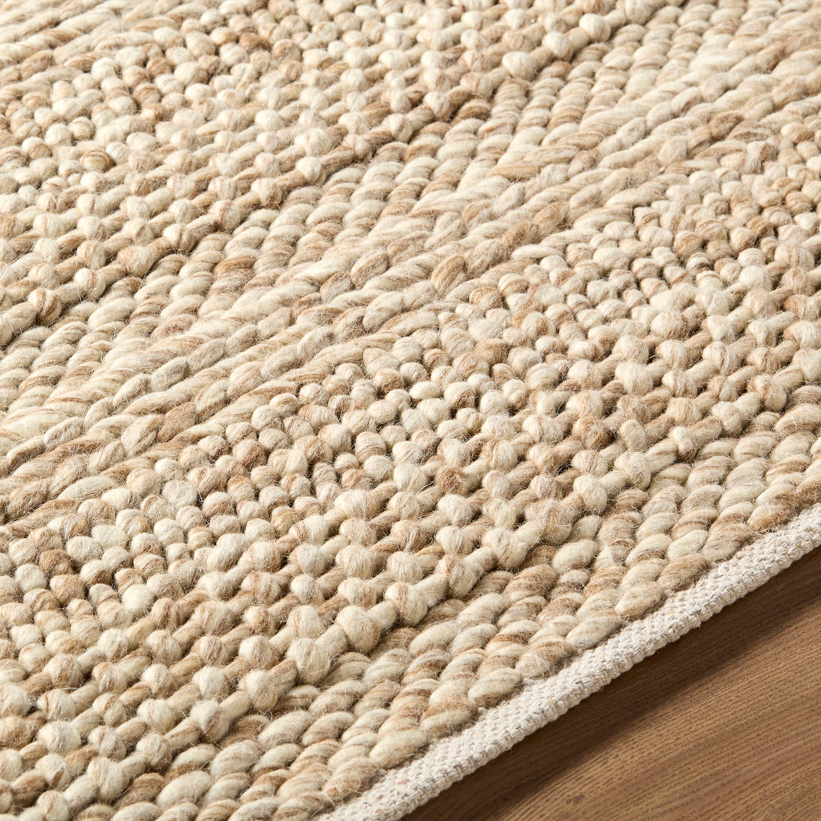 Tahoe II Global Wool Tan & Light Beige Rug 152x244cm - texture detail