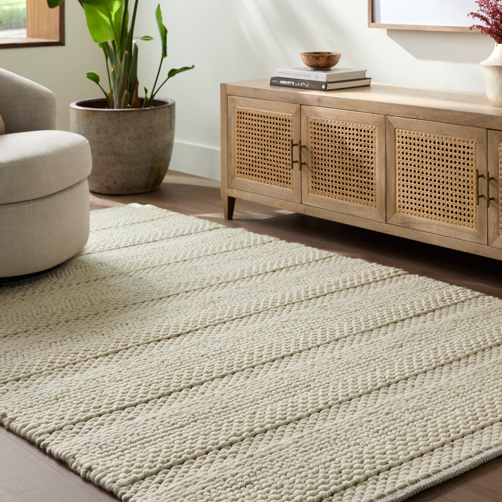 Tahoe II Global Wool Ivory & Sand Rug 183x274cm - room setting