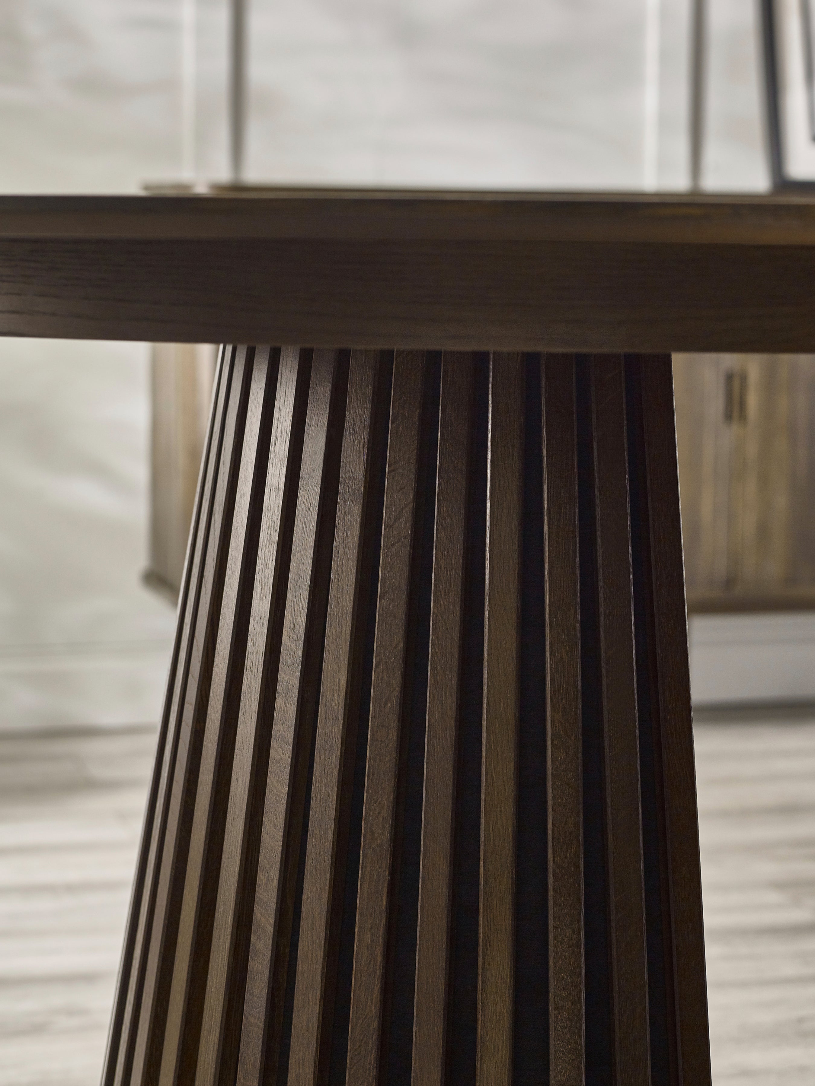 Pedra Dark Oak Wood Slatted Extending Dining Table